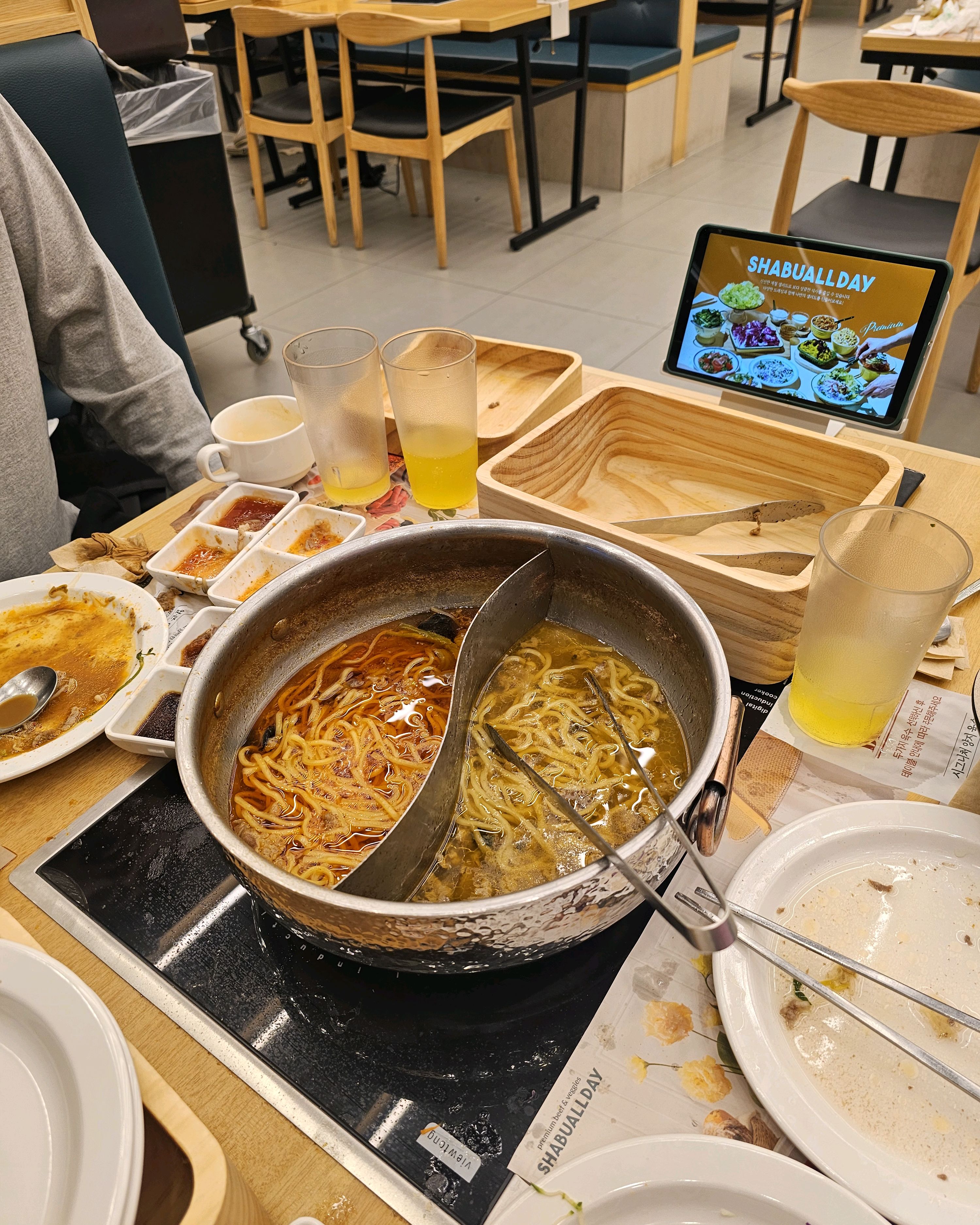 온가족 모임하기 너무 좋은곳이에요~ 고기가 짱맛있어요^^ - 인천 맛집 샤브올데이 인천검단신도시점