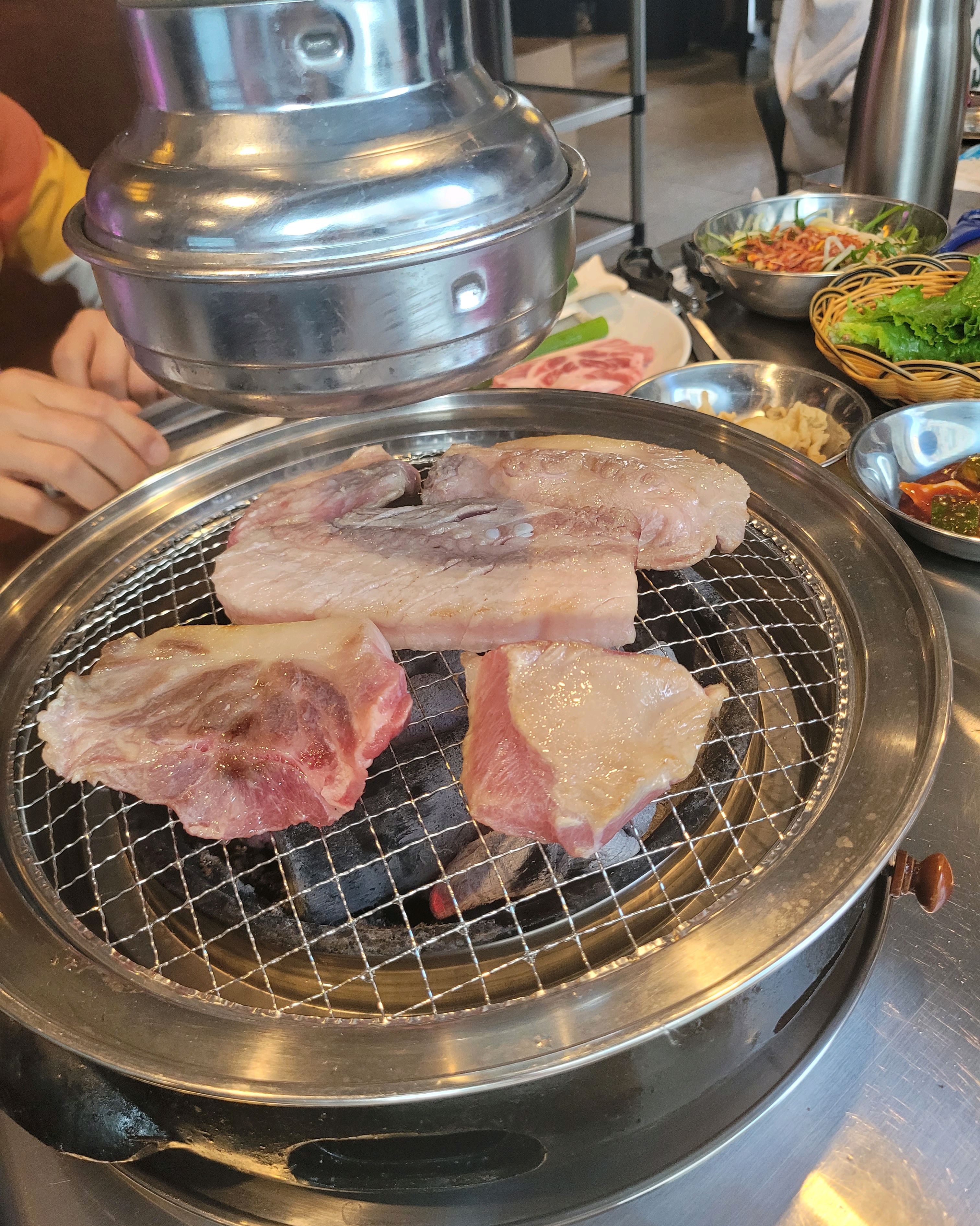 친절하시고 고기 맛있어용~ - 대전 맛집 반지하 관평점
