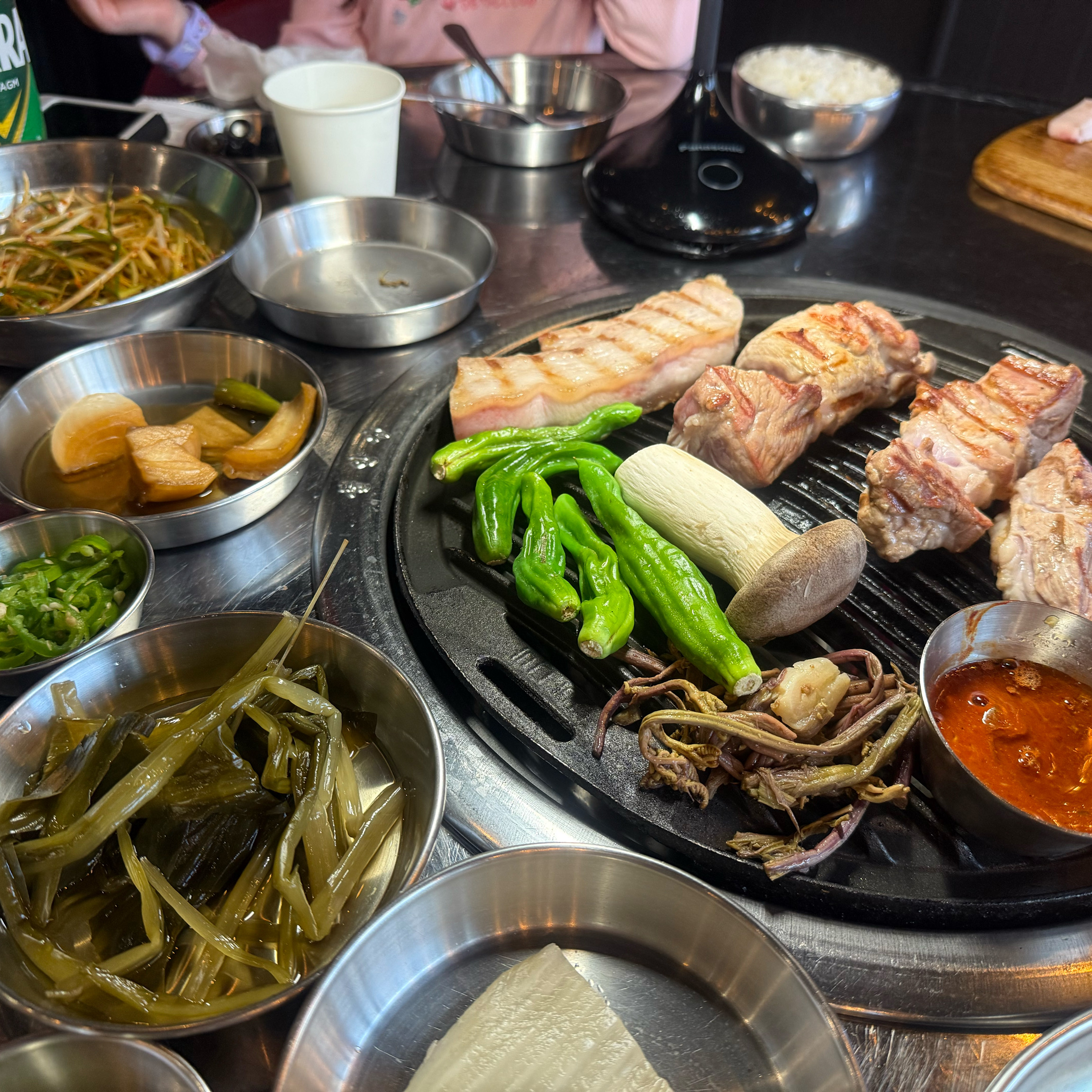 속초여행와서 첫날 저녁식사로 방문했어요~ - 아바이마을 맛집 달빛돈가 속초본점