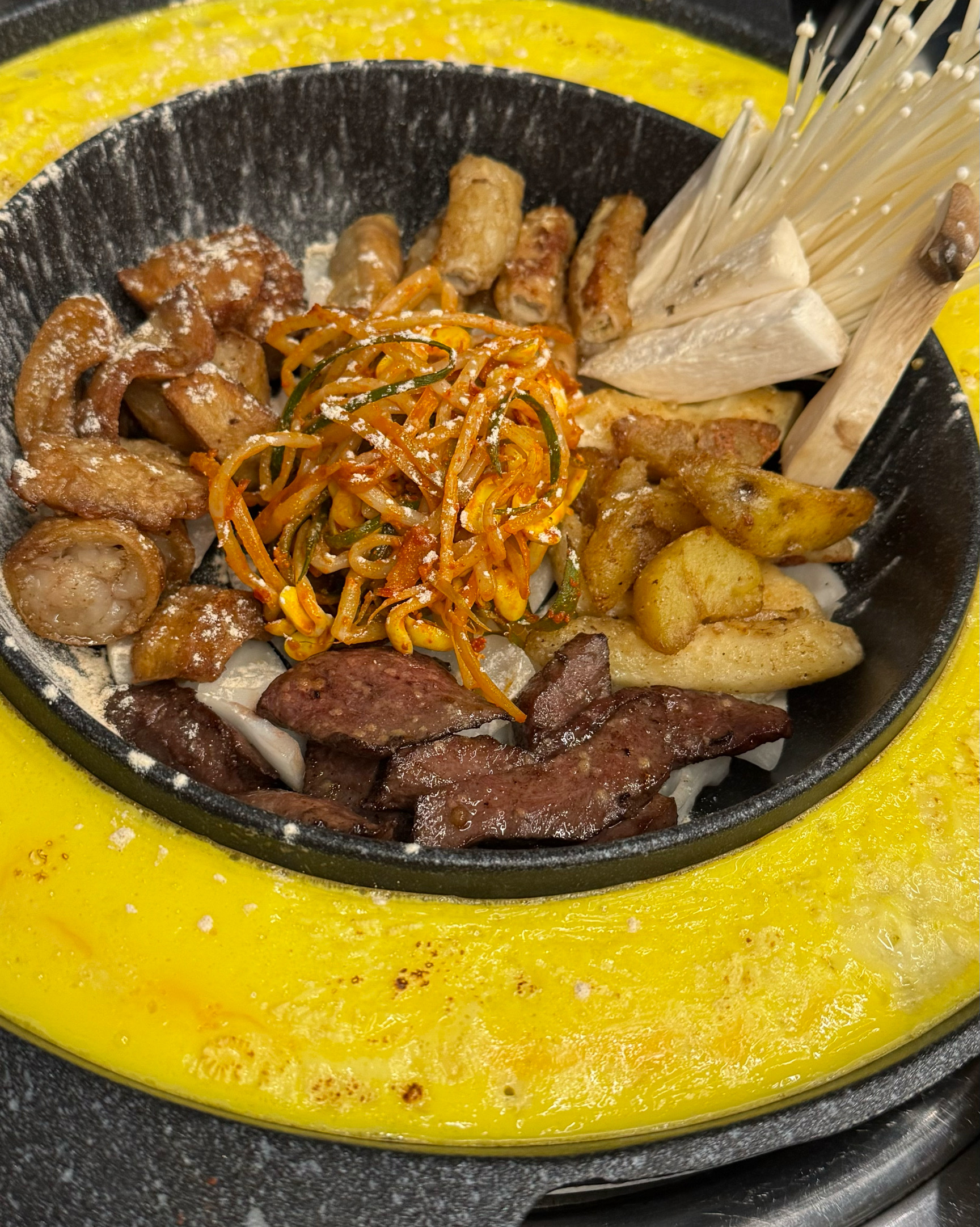곱창 먹고싶어져서 근처에 있는 곳 들렀는데 기대 이상으로 맛있었고 재방문 의사 100프로