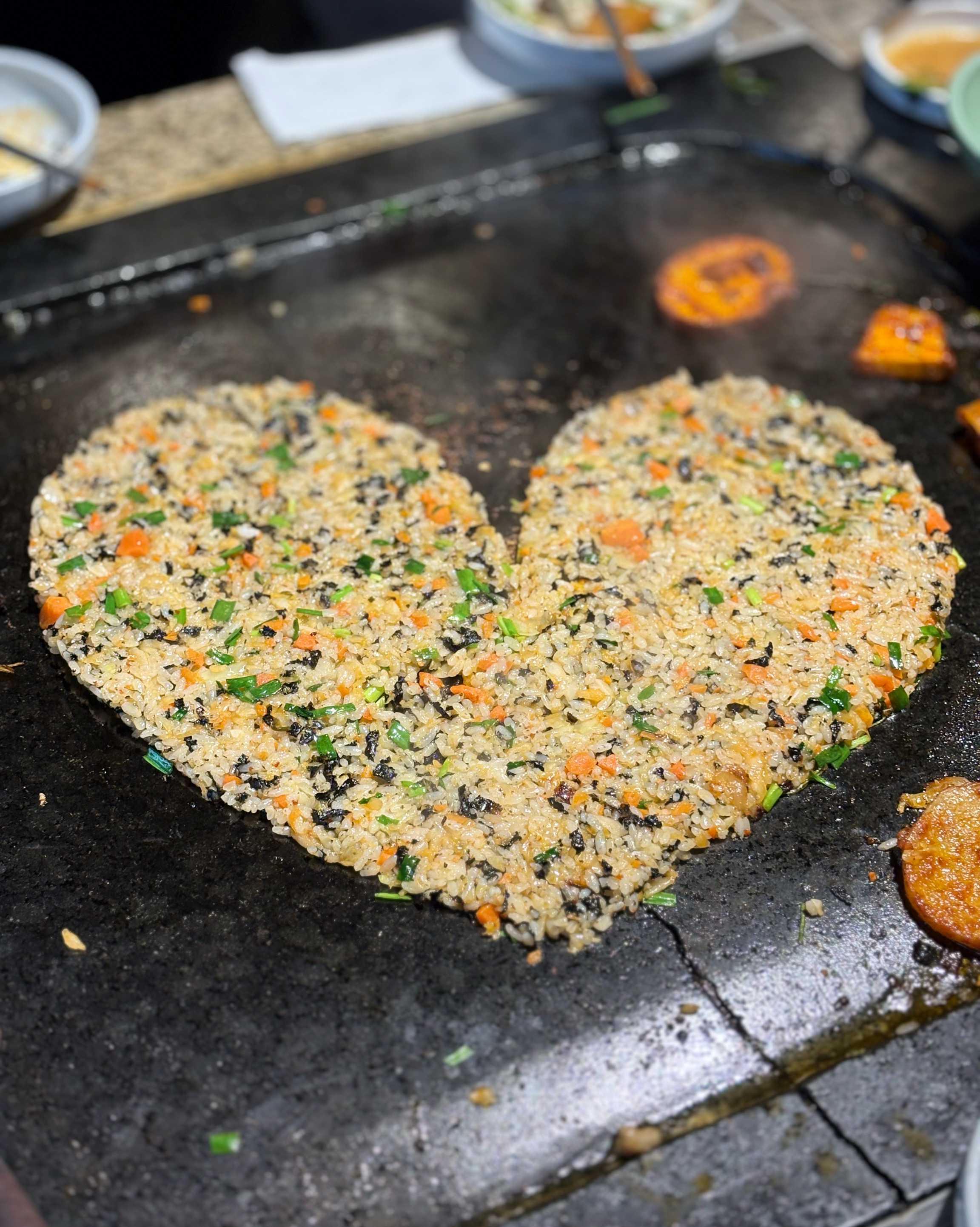 친절하신 직원분이 예쁘게 하트 뿅뿅 - 인천 맛집 바베큐광장
