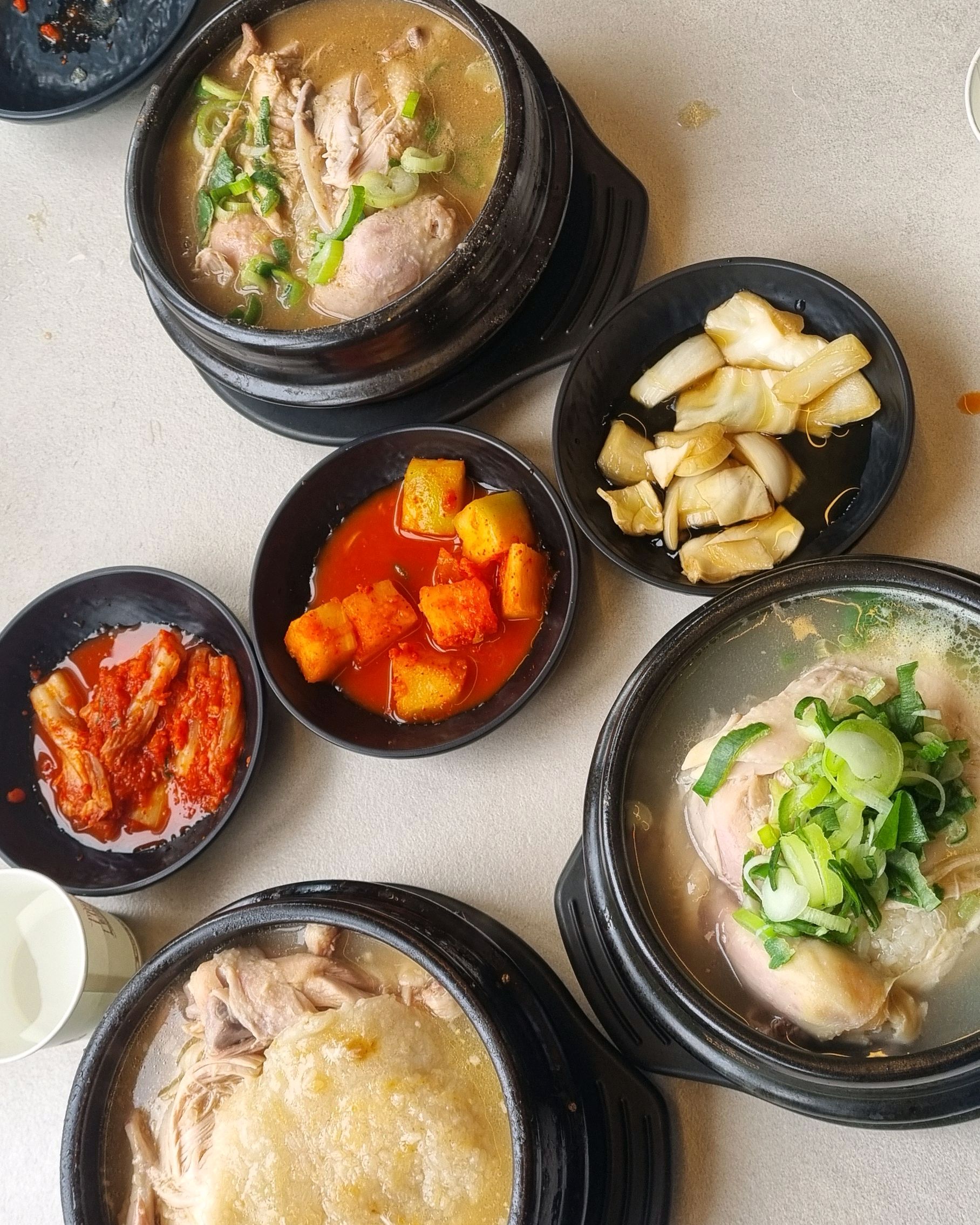 감기로 몸이 안좋아 누룽지 삼계탕 먹으로 왔는데 - 불당동 맛집 세종이도삼계탕 신불당점