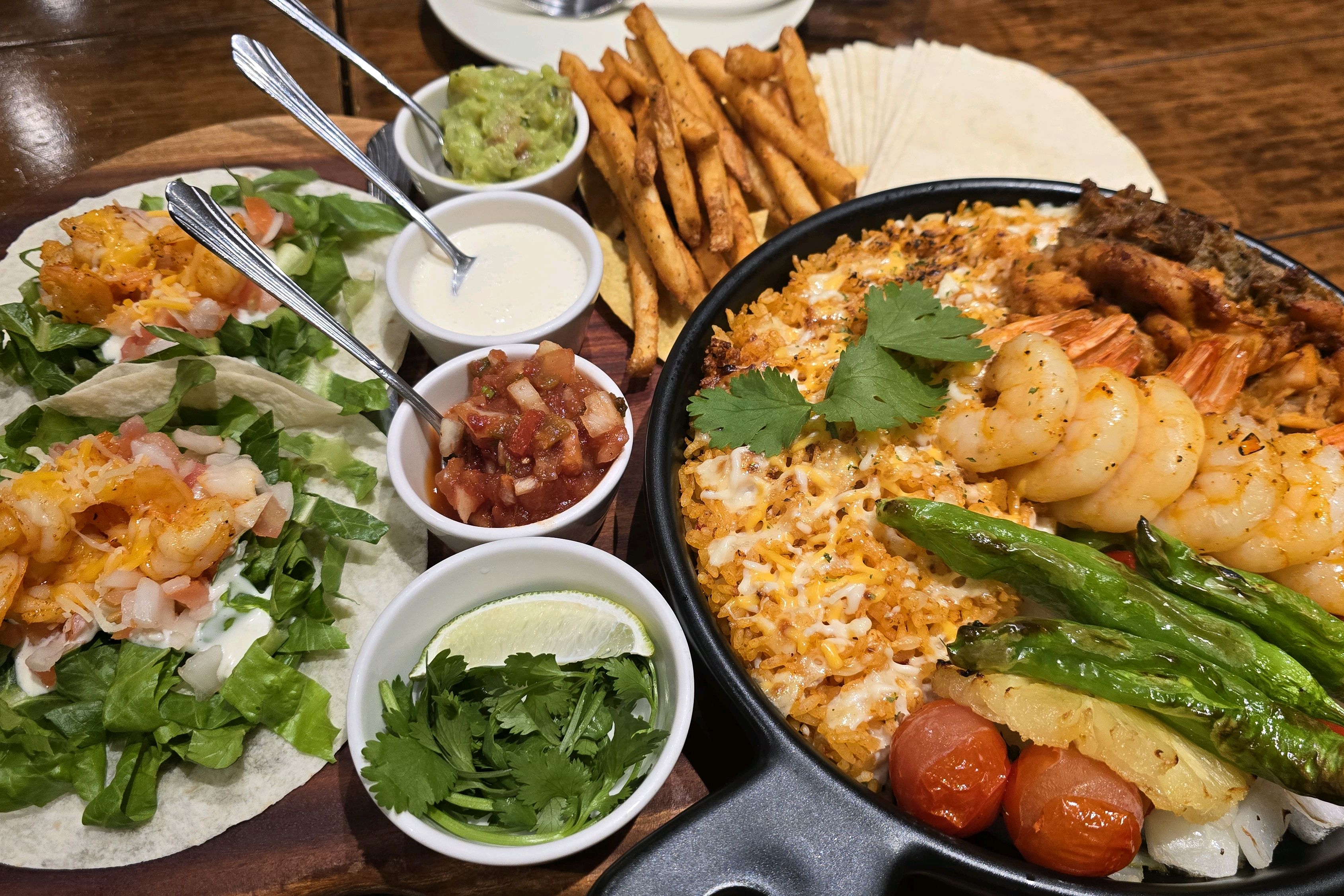 가족과 함께 외식했어요 - 죽전역 맛집 갓잇 보정카페거리점