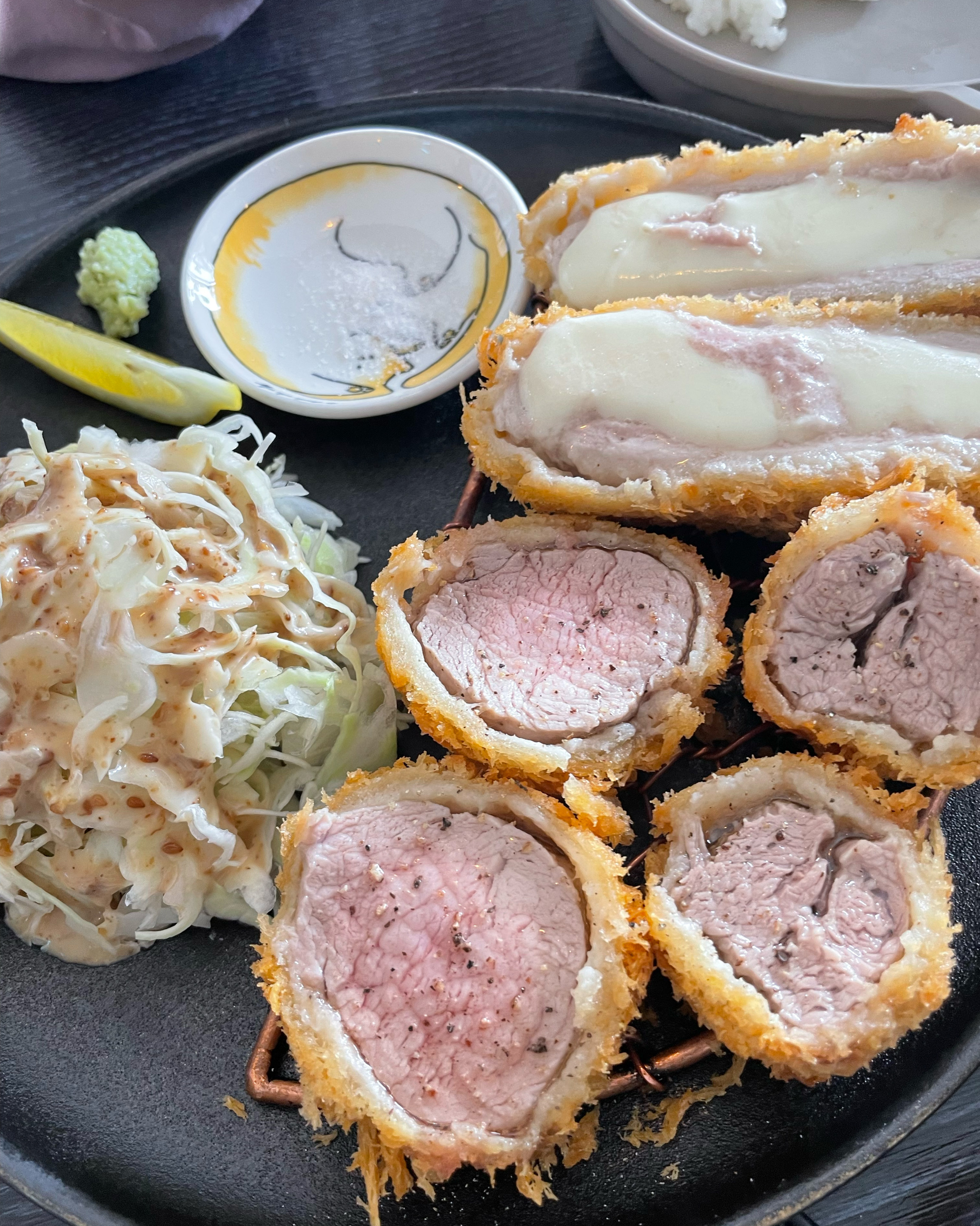 돈까스 부드럽고 맛있어요. - 제주 맛집 봉자네상점