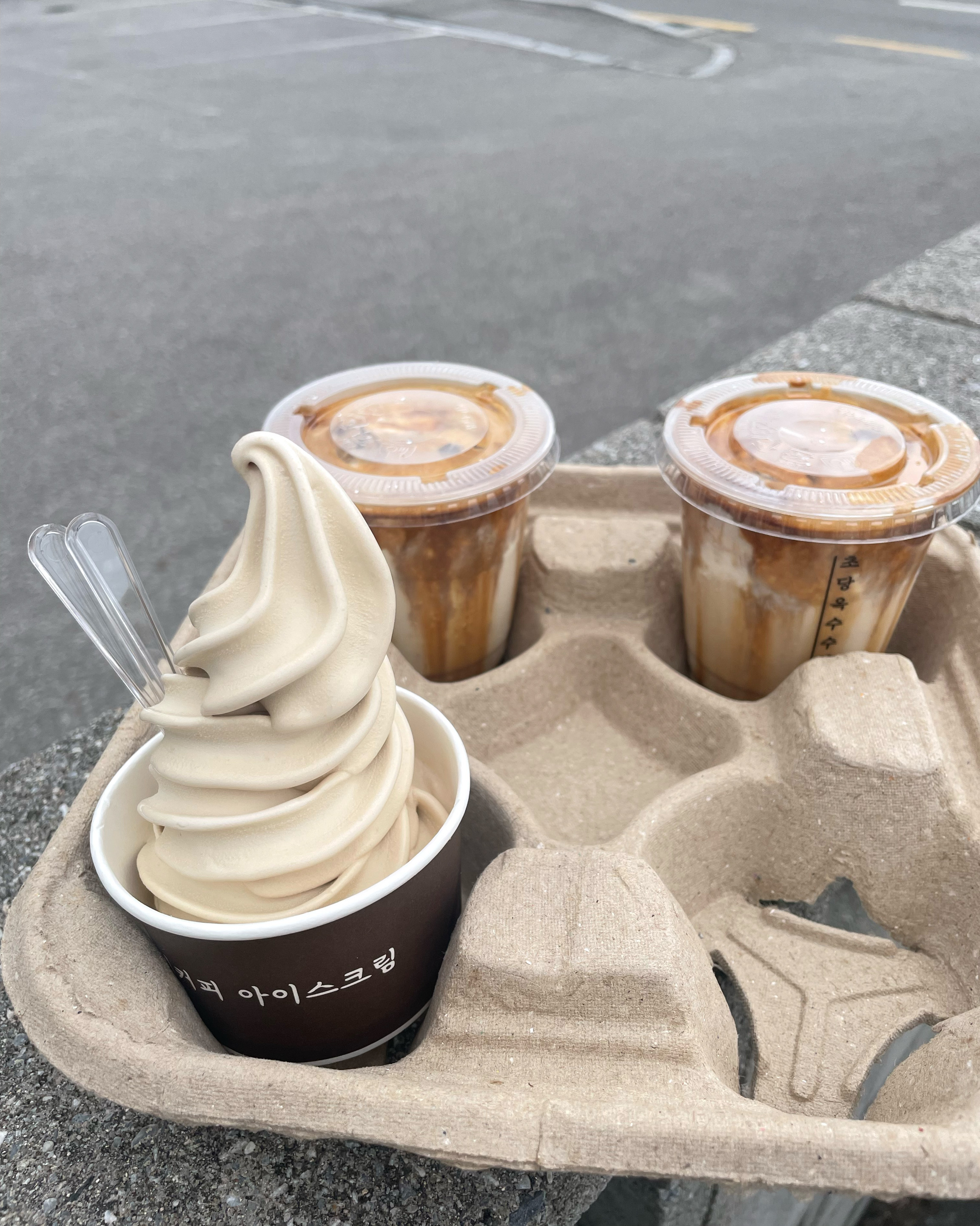 갤러리밥스는 강릉오면 항상 들립니다. 처음엔 양이 너무 작아서 읭?!?!했는데, 먹다보면