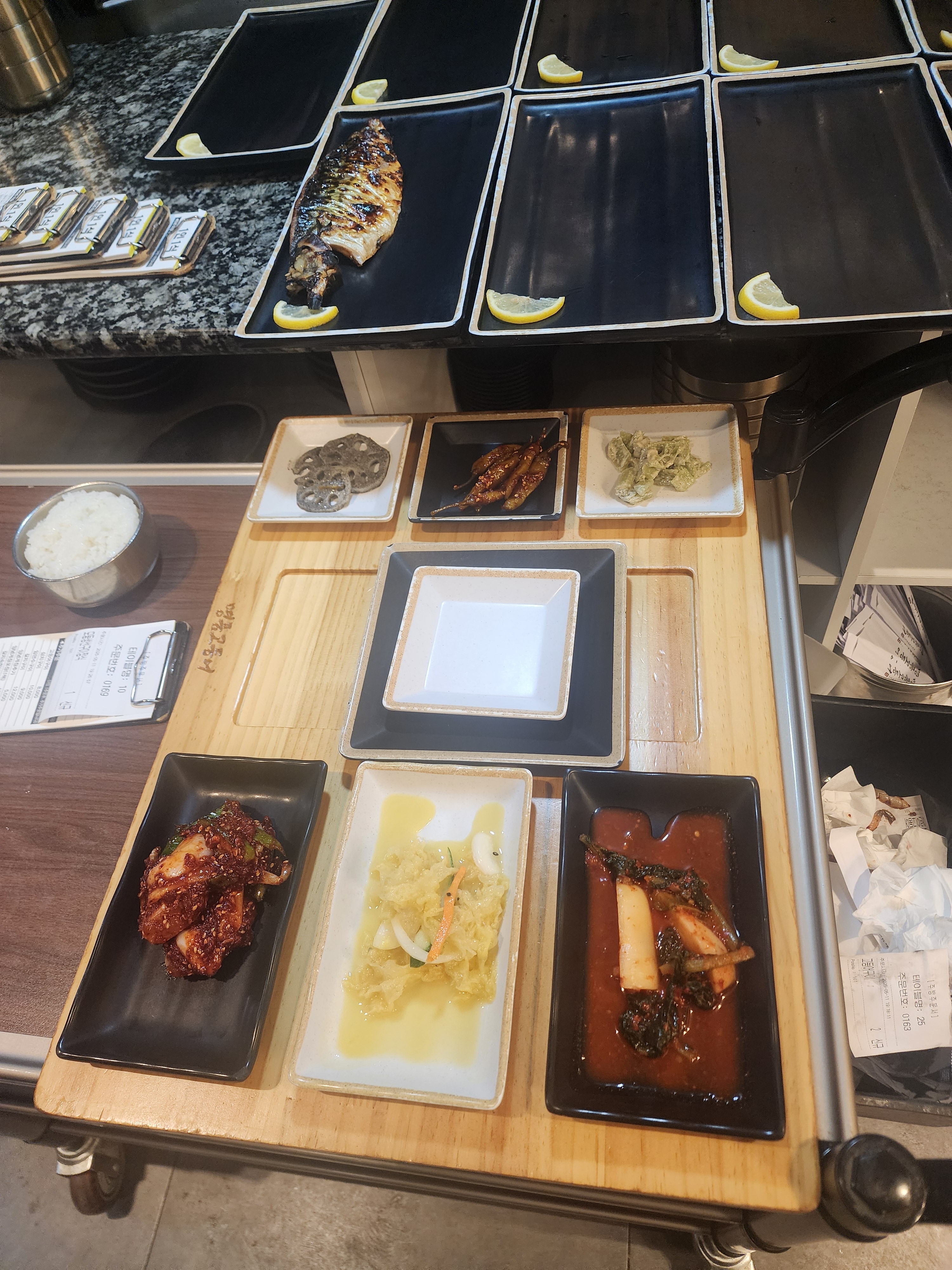 단 하나도 맛이 없는게 없음!!!! 강추 - 인천 맛집 명품 화덕 고등어 본점