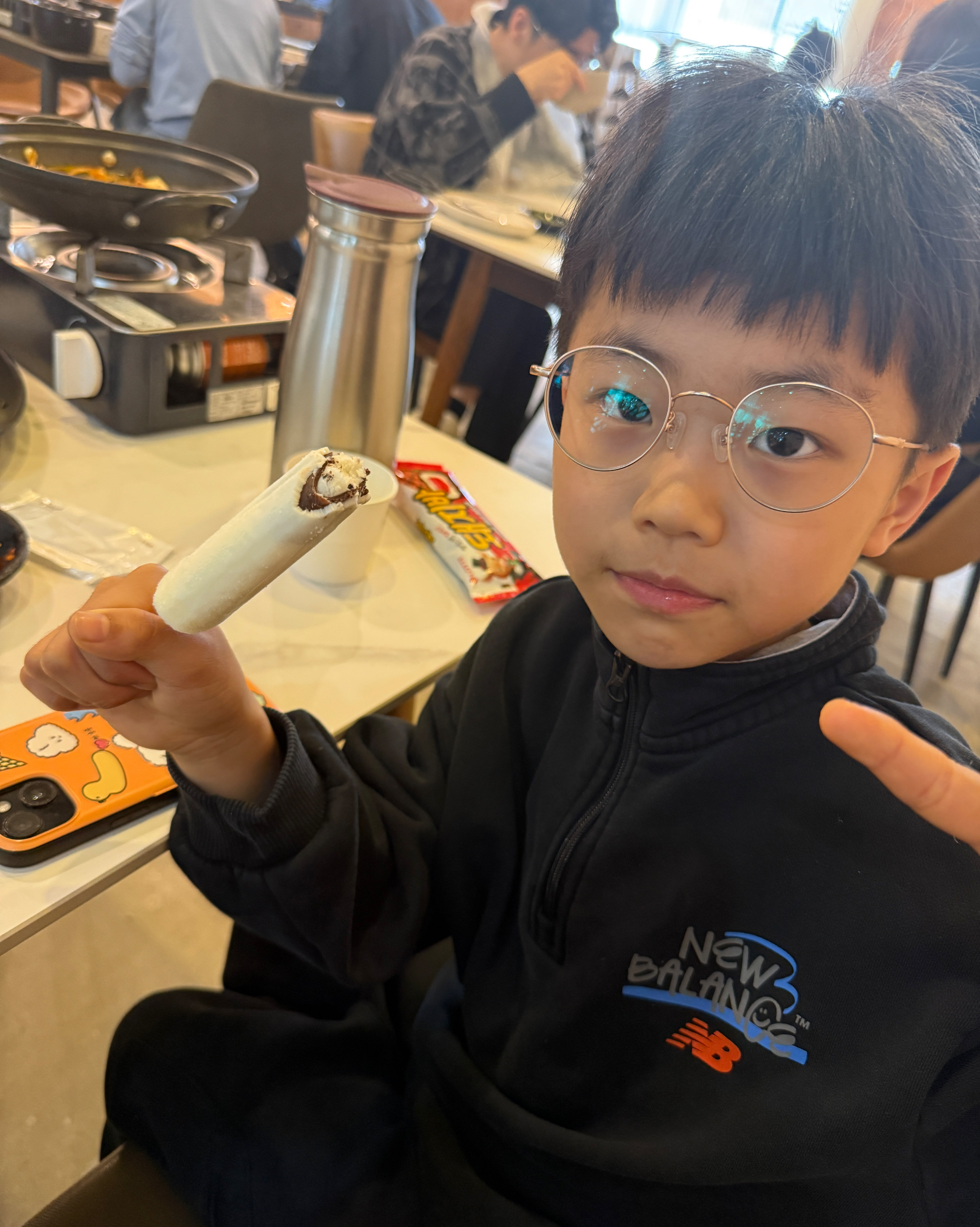 배고파서 들린 꾸덕집!너무 맛있게 먹고 후식으로 아이스크림 먹는 아들! - 인천 맛집 을왕리 꾸덕집 송도직영점