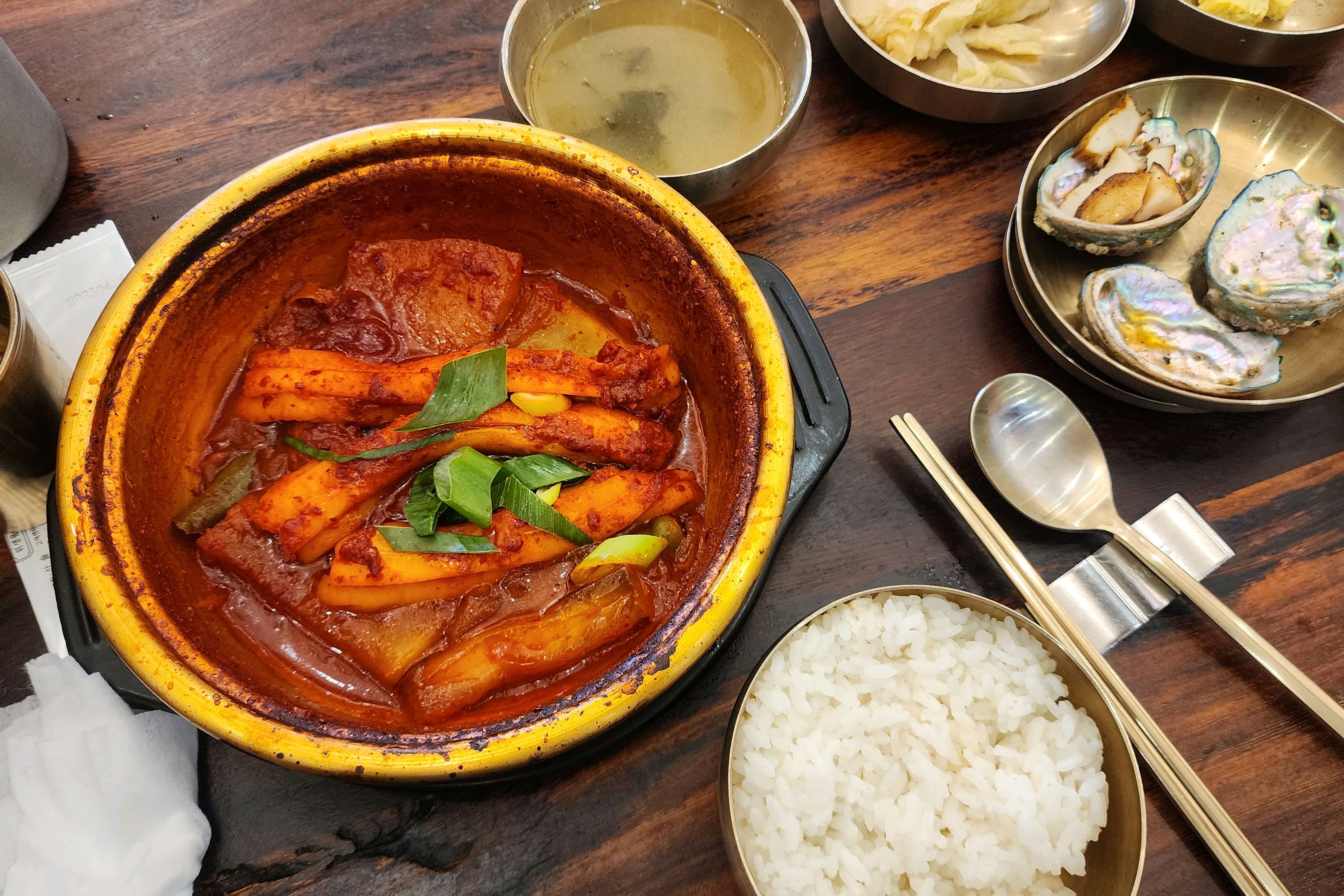 제주도. 갈치조림은 여기에서 먹는게 진리!!!! - 제주 맛집 바른갈치 제주공항본점
