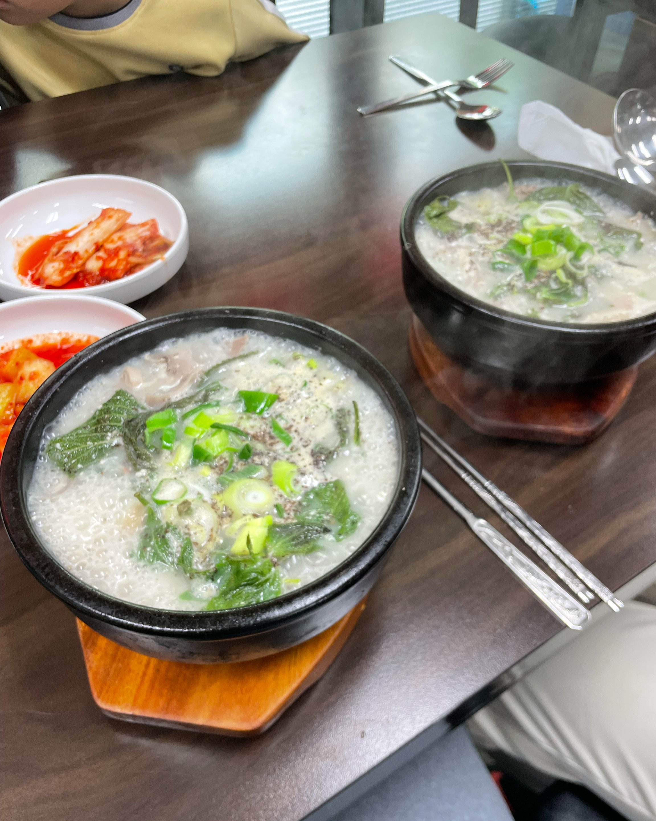 애들이랑 순댓국, 돈까스 맛있게 먹고 갑니다. 애들이 엄청 좋아하고 맛있네요 !! - 인천 맛집 순대일번지 송도점