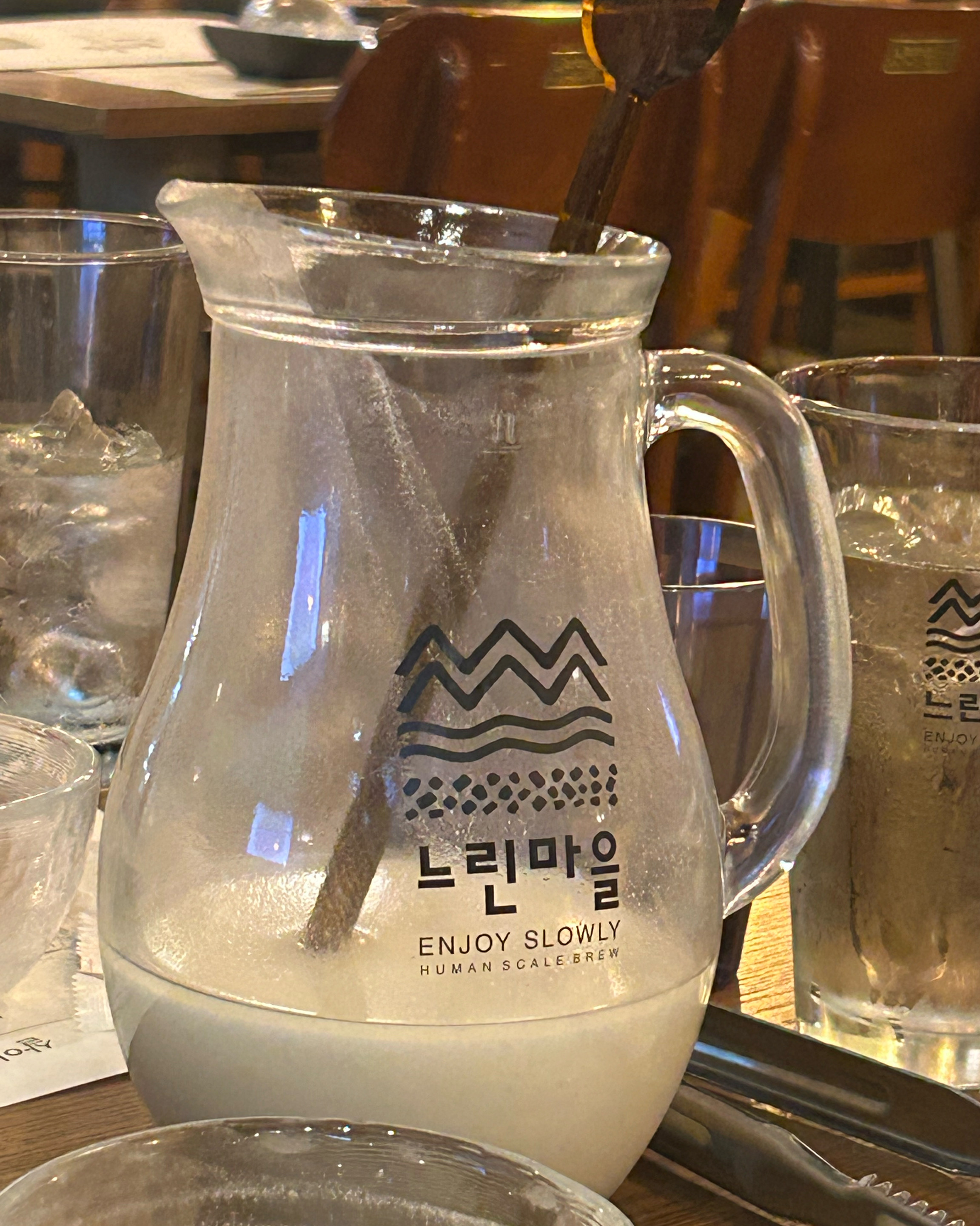 막걸리가 너무 맛있어서 재방문했습니다! 사장님께서도 너무 친절하시고 무엇보다 대형스크린이 