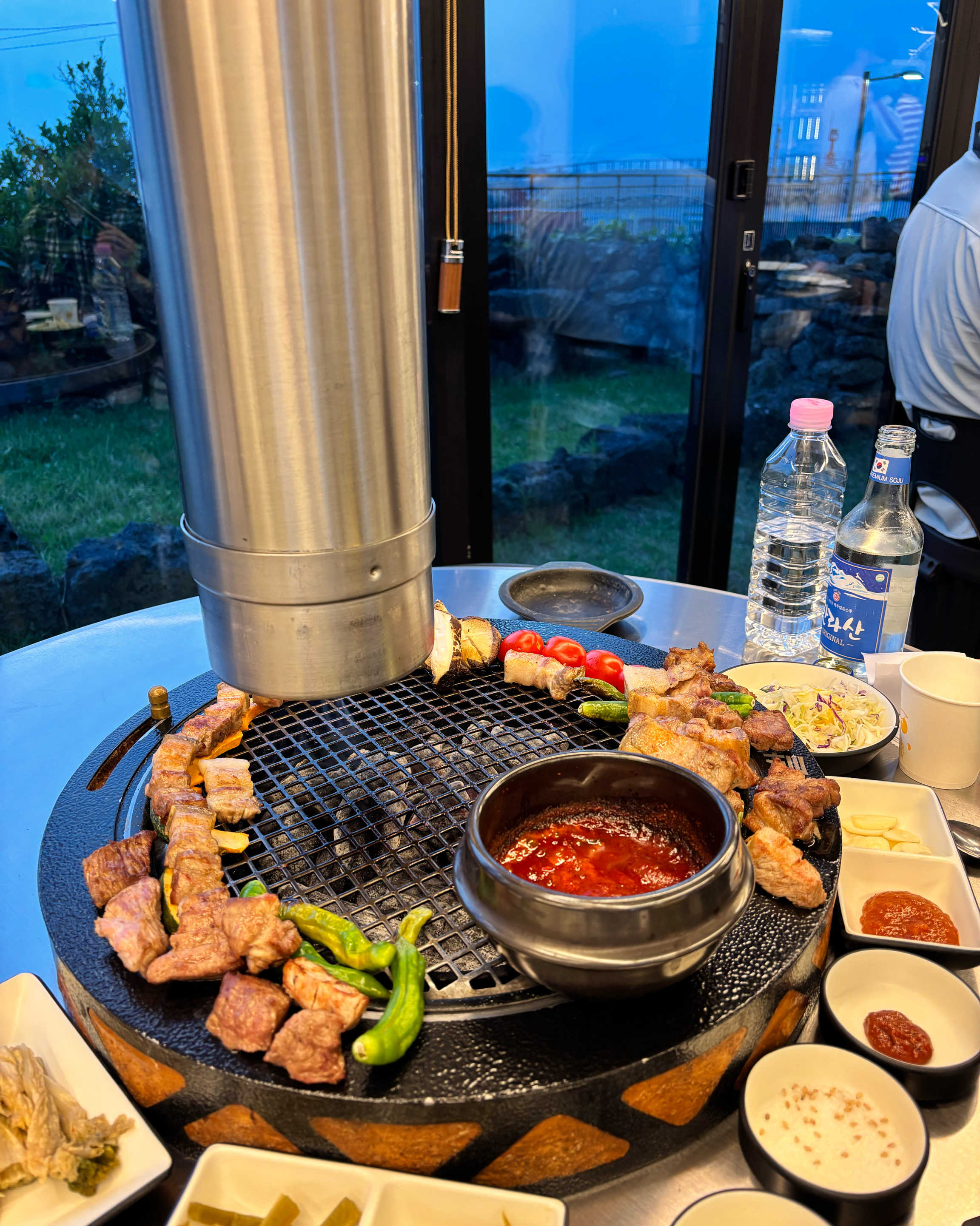 부모님이 먼저 오셨다가 남편이랑 가라고 추천해줘서 왔는데 고기 너무 맛있고 뷰도 좋은 거 