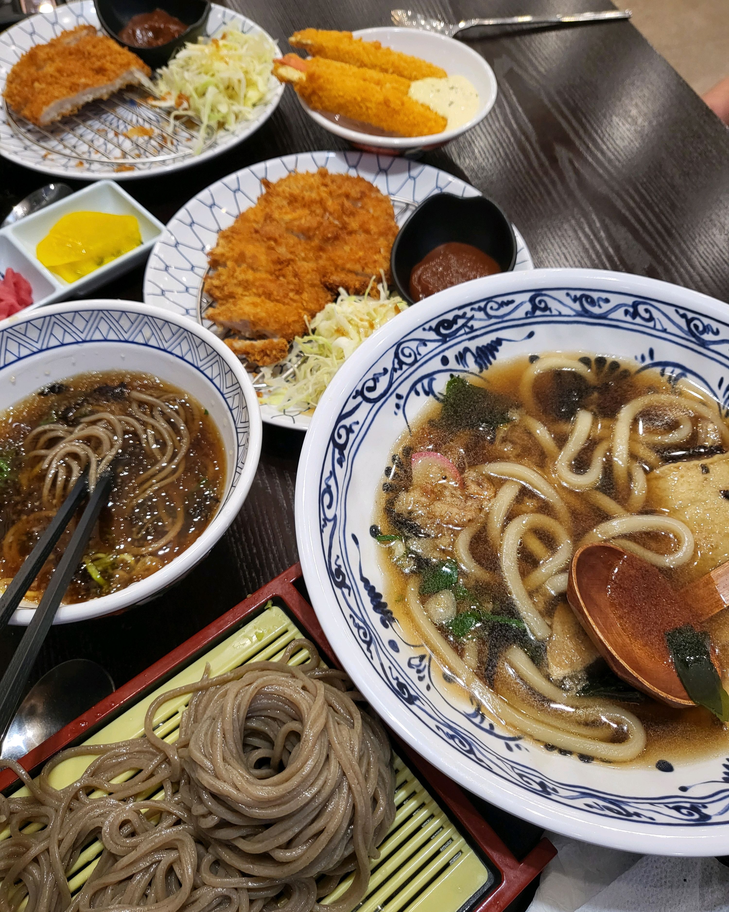 매장넓고 깨끗하고 - 인천 송도 맛집 삼동소바 송도센트럴점