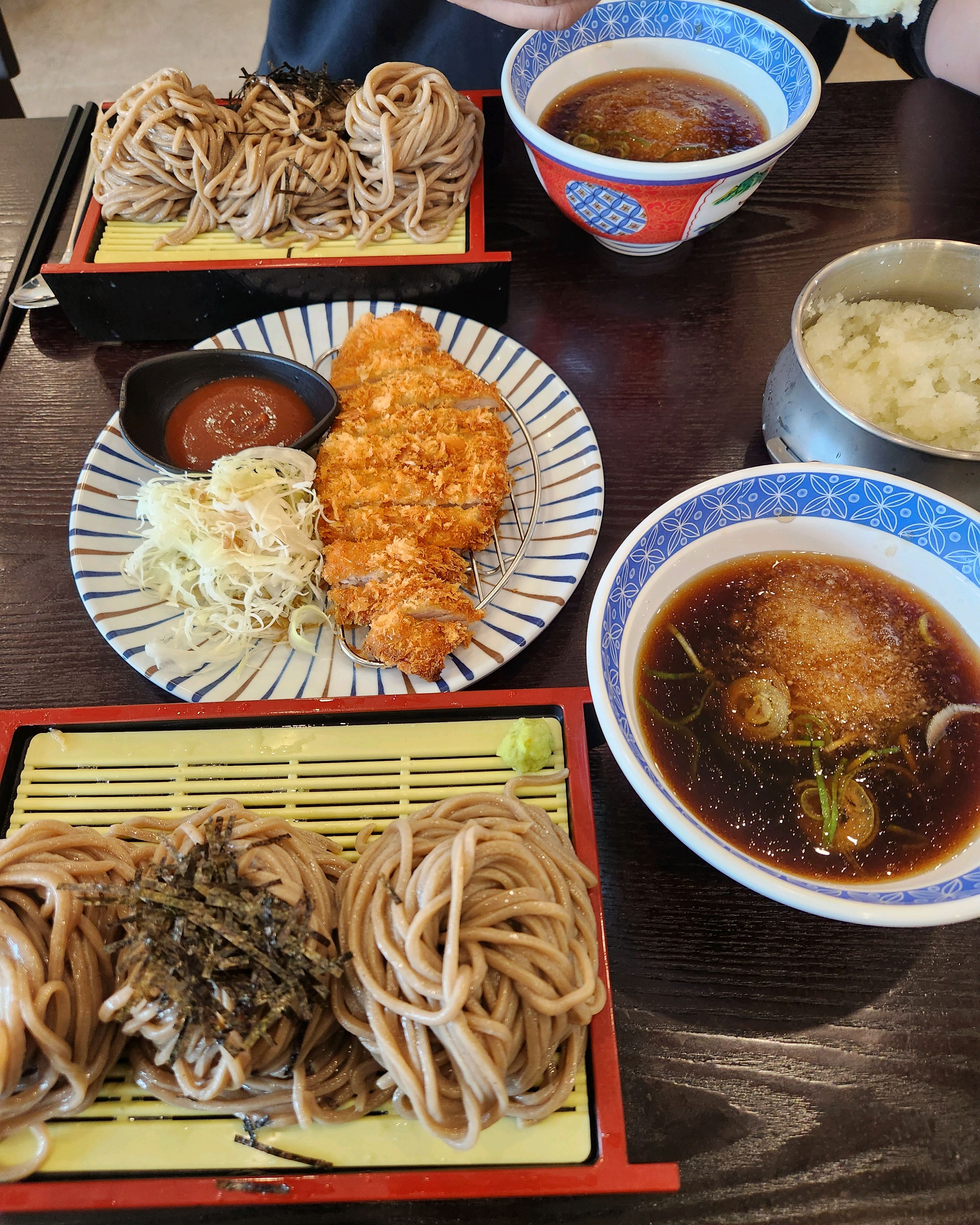 맛있어요 다른집 메밀소바보다 맛이진하고 면도 쫄깃해용~ - 동탄 장지동 맛집 삼동소바 화성남동탄점