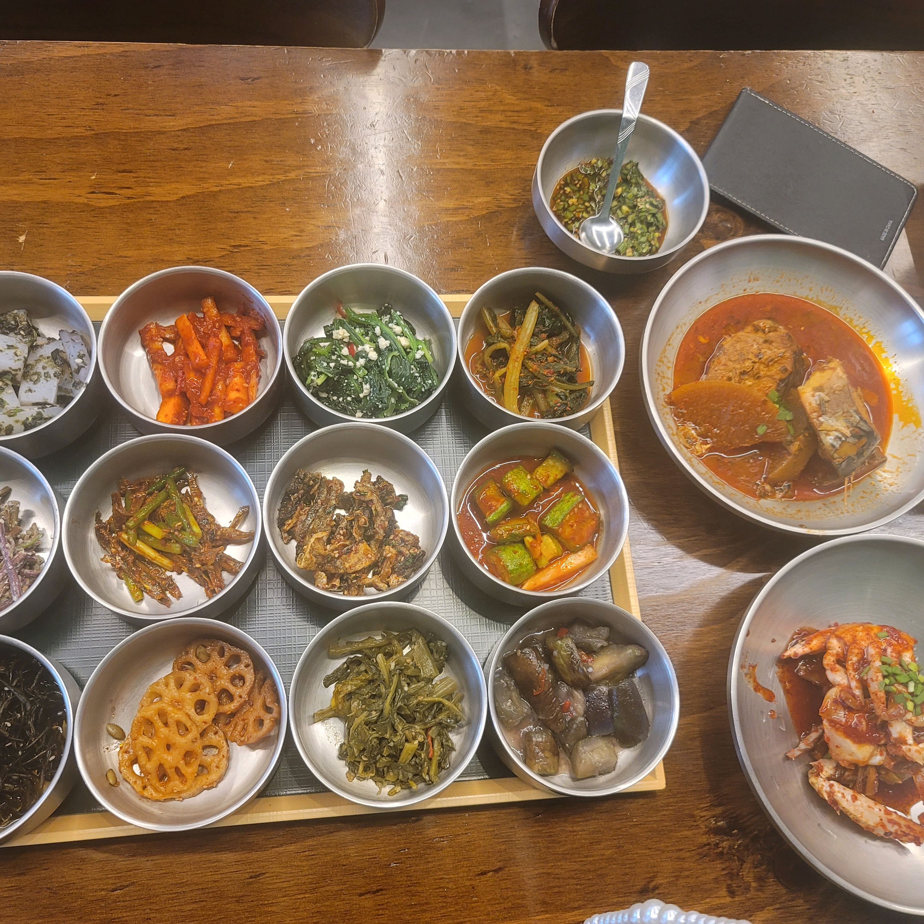 이렇게 정갈하고 맛잇는집은 드문데 진짜맛잇어요! - 대전 맛집 둥지톳밥