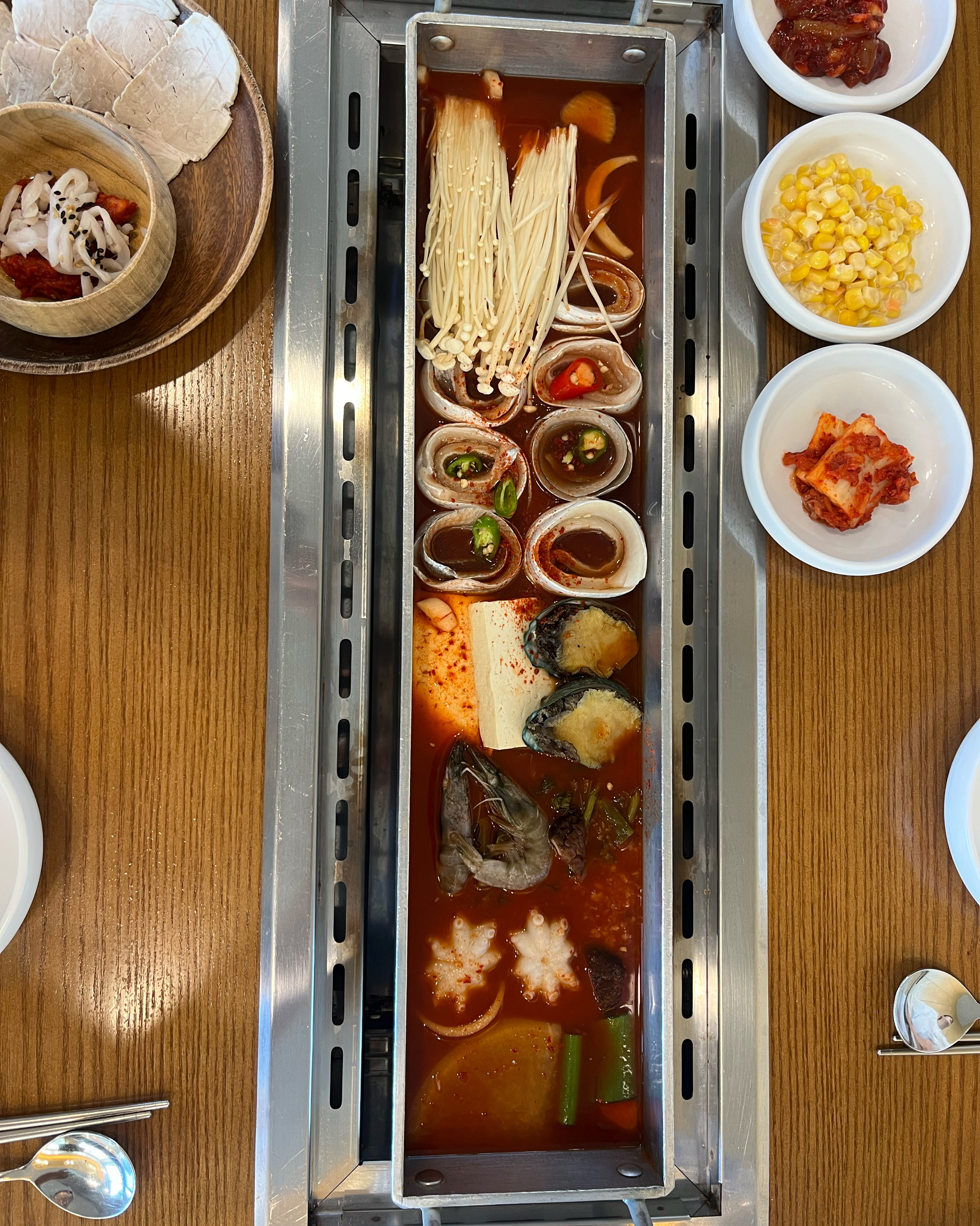 갈치조림 양념도 맛있고 구이도 손질해서 주셔서 편하게 잘 먹었습니다 - 제주 맛집 한라갈치 중문점