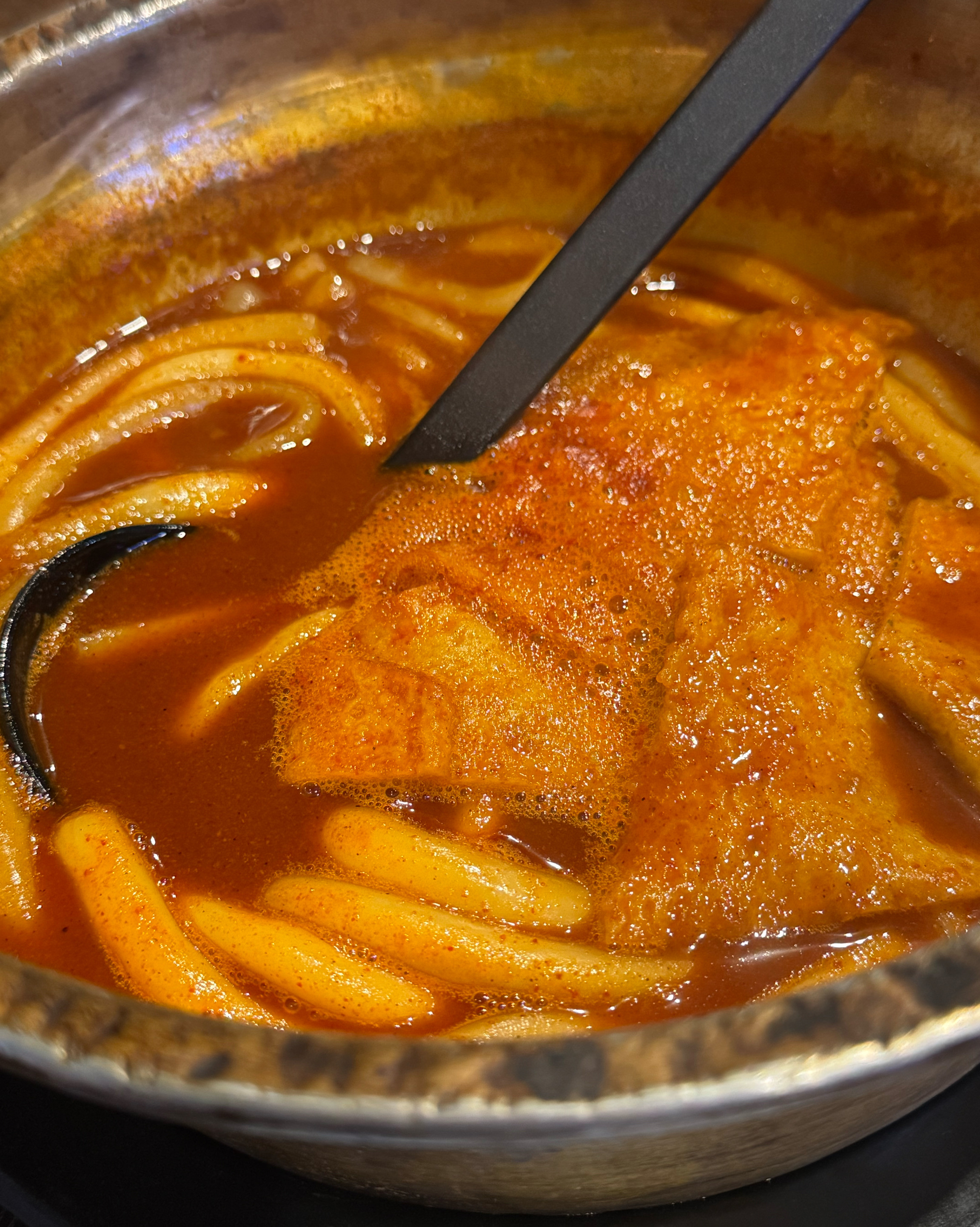 여기 소바랑 돈까스는 당연히 맛있는데 떡볶이가 진짜 또 너무너무너무너무 중독성있는 맛집이라
