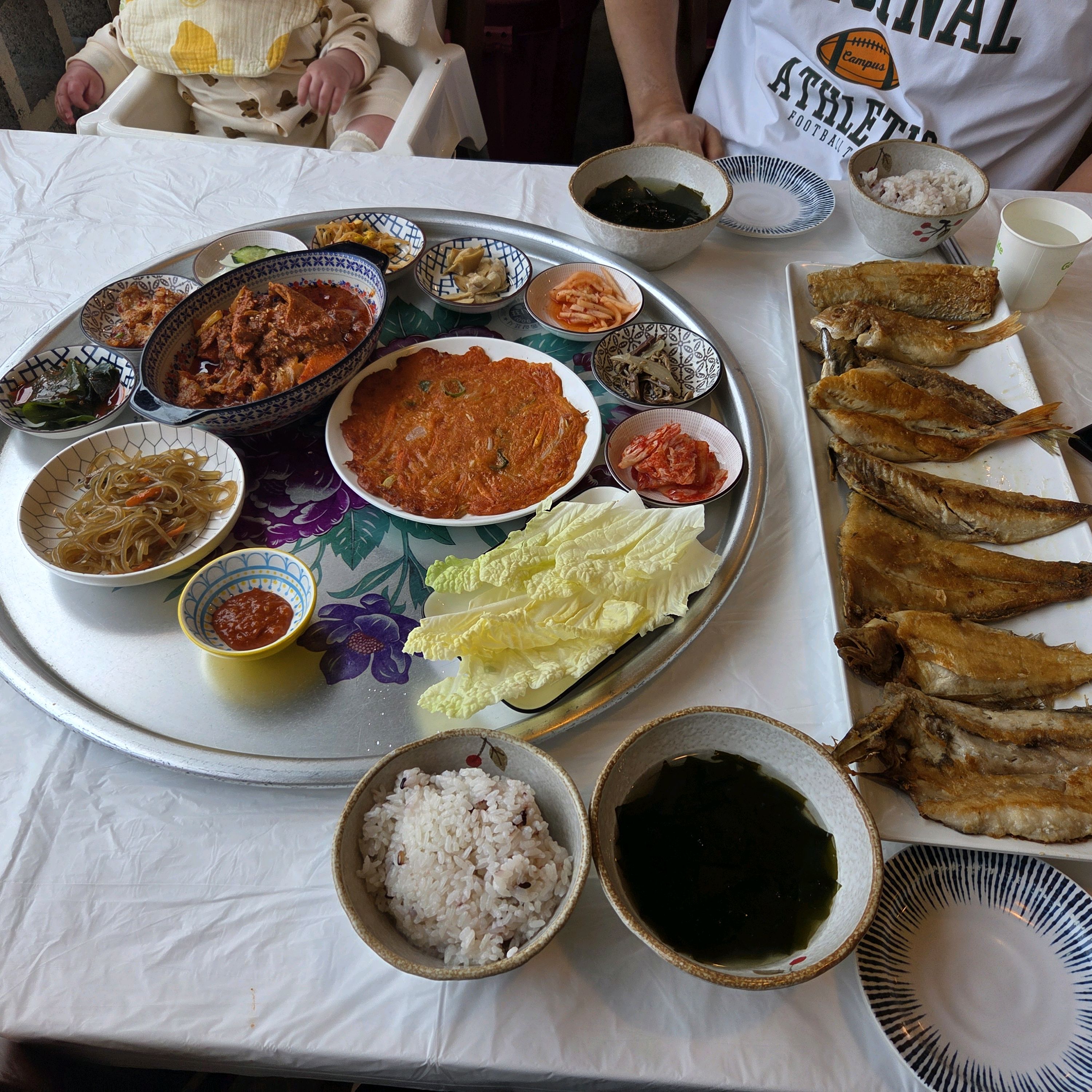 여행중 근처에왔다 우연하게 온 밥집입니다. - 제주 맛집 제주할망밥상 애월점