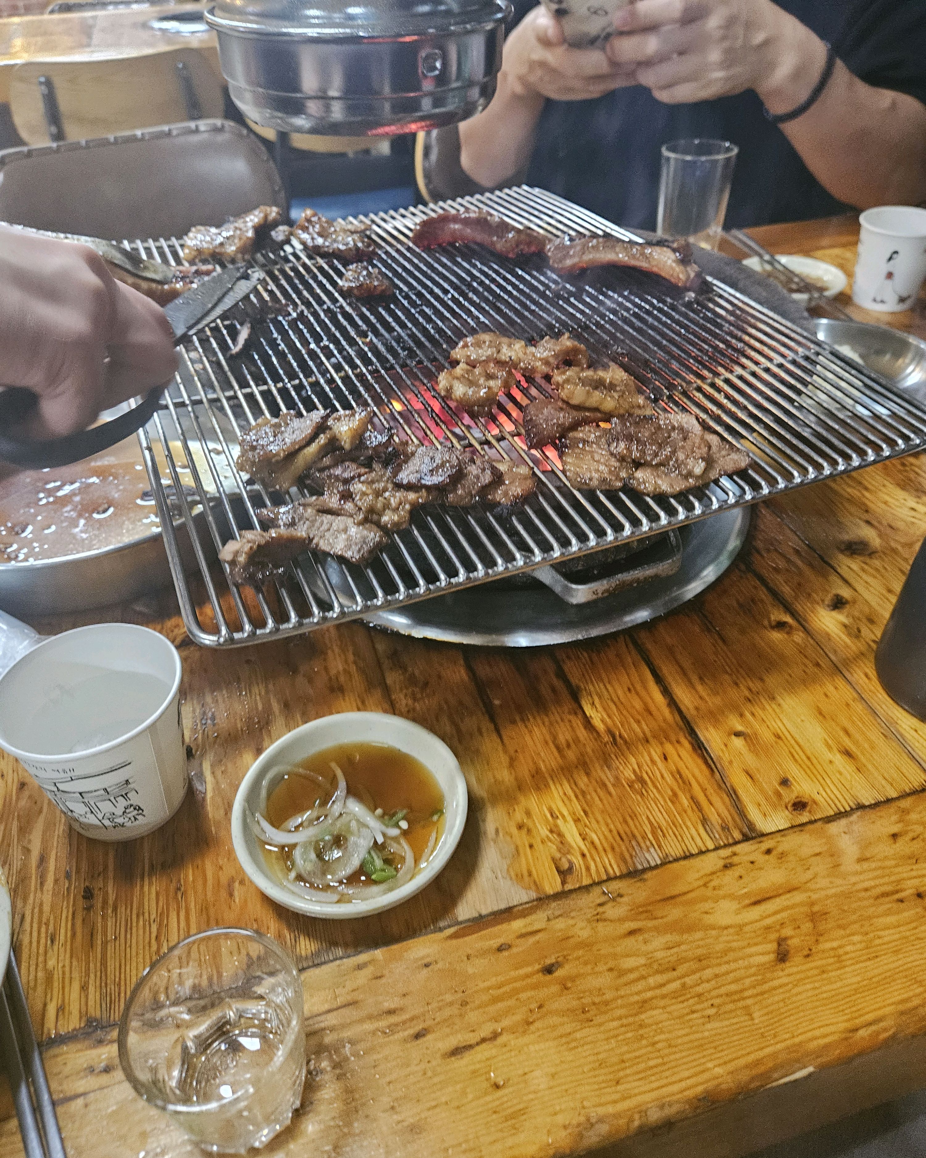 너무맛있고 가격도싸고 다음 가족모임때 또 오겠습니다 - 대구 맛집 서민갈비