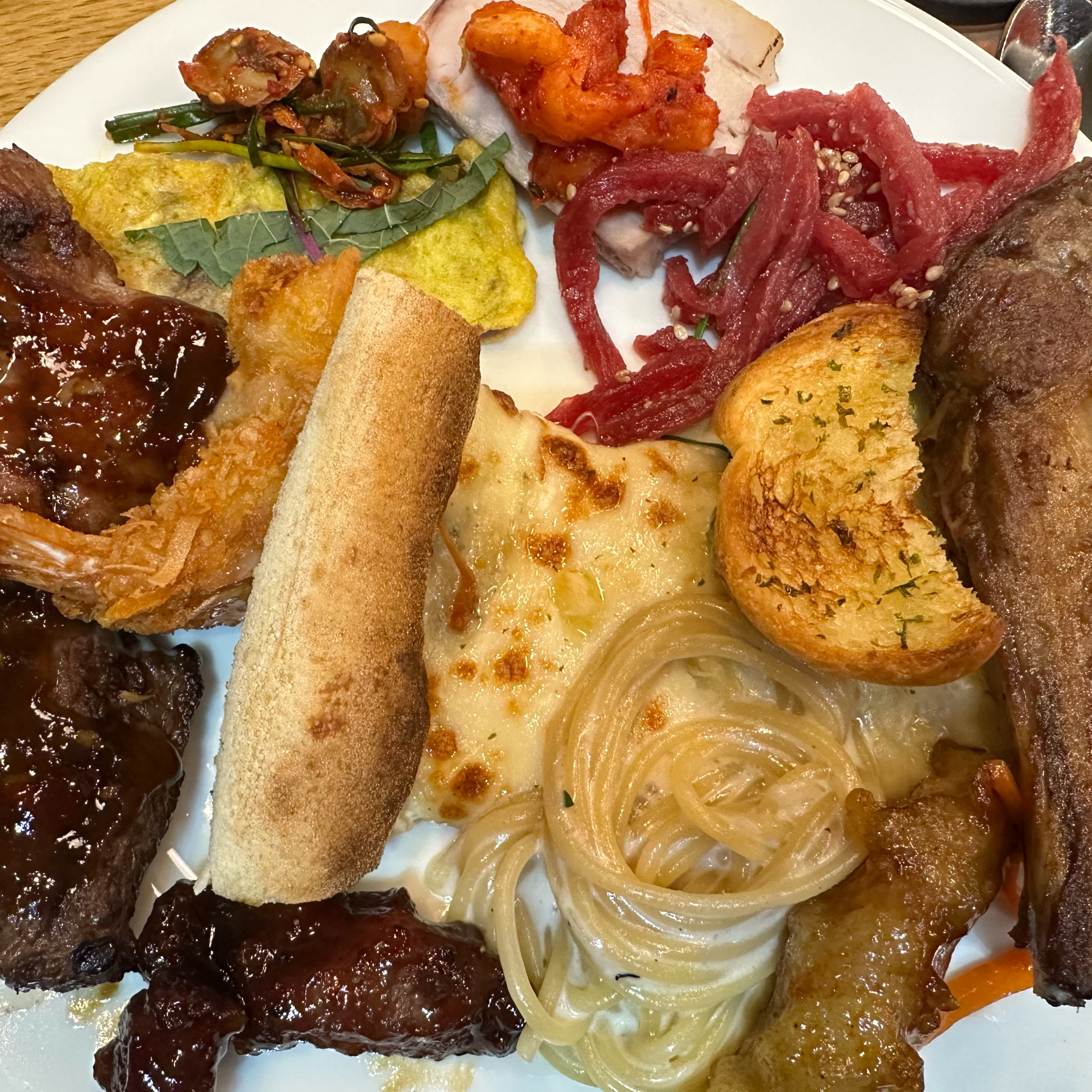 베스타 음식 진짜 다양하고 맛있어요❤️💖 부모님이랑 여동생 남편이랑 식사했는데 완전 대 만