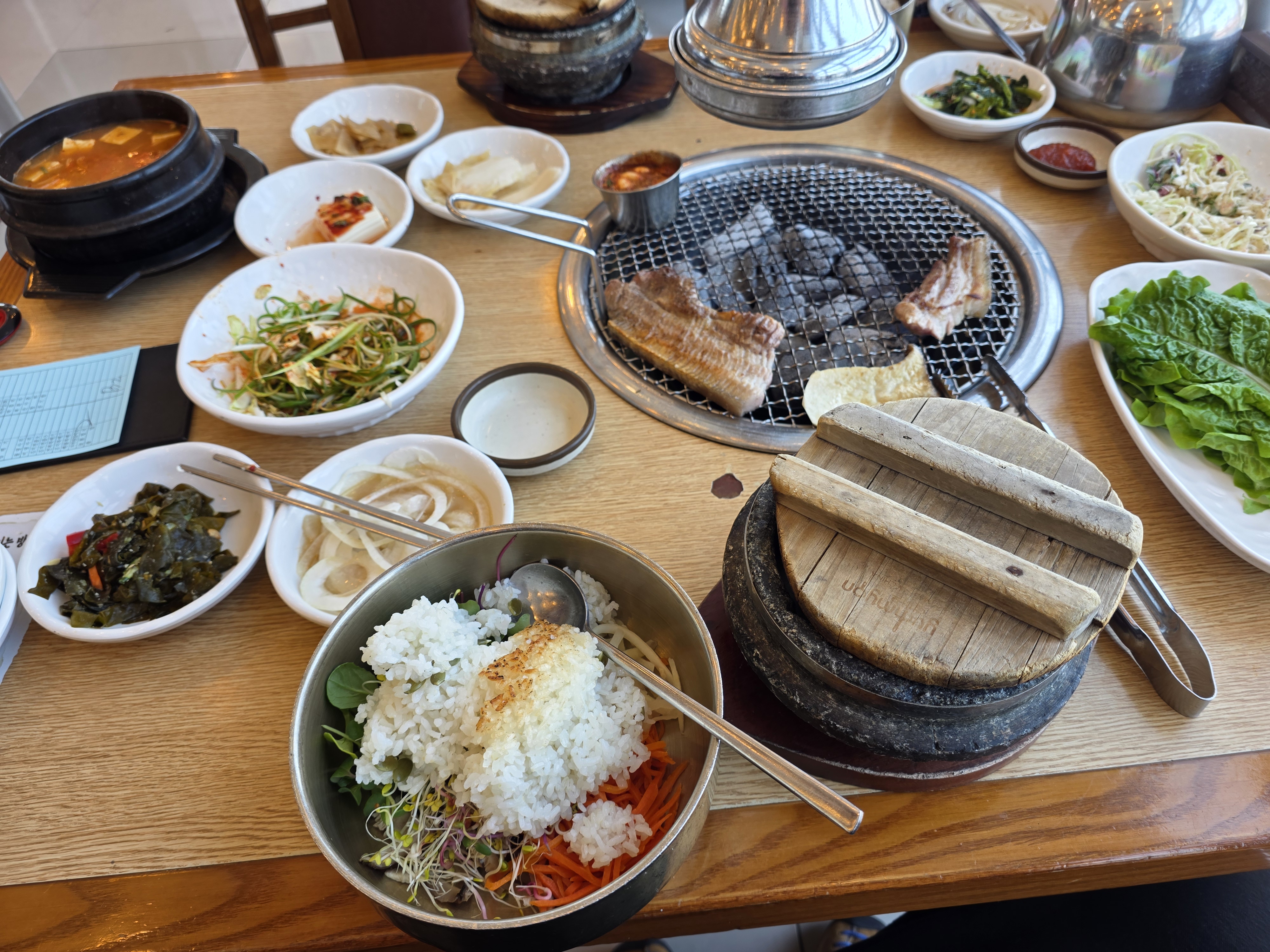 가성비갑 제주오면 꼭 와서 드십쇼 맛도 존맛탱구리~~ - 제주 맛집 늘봄흑돼지
