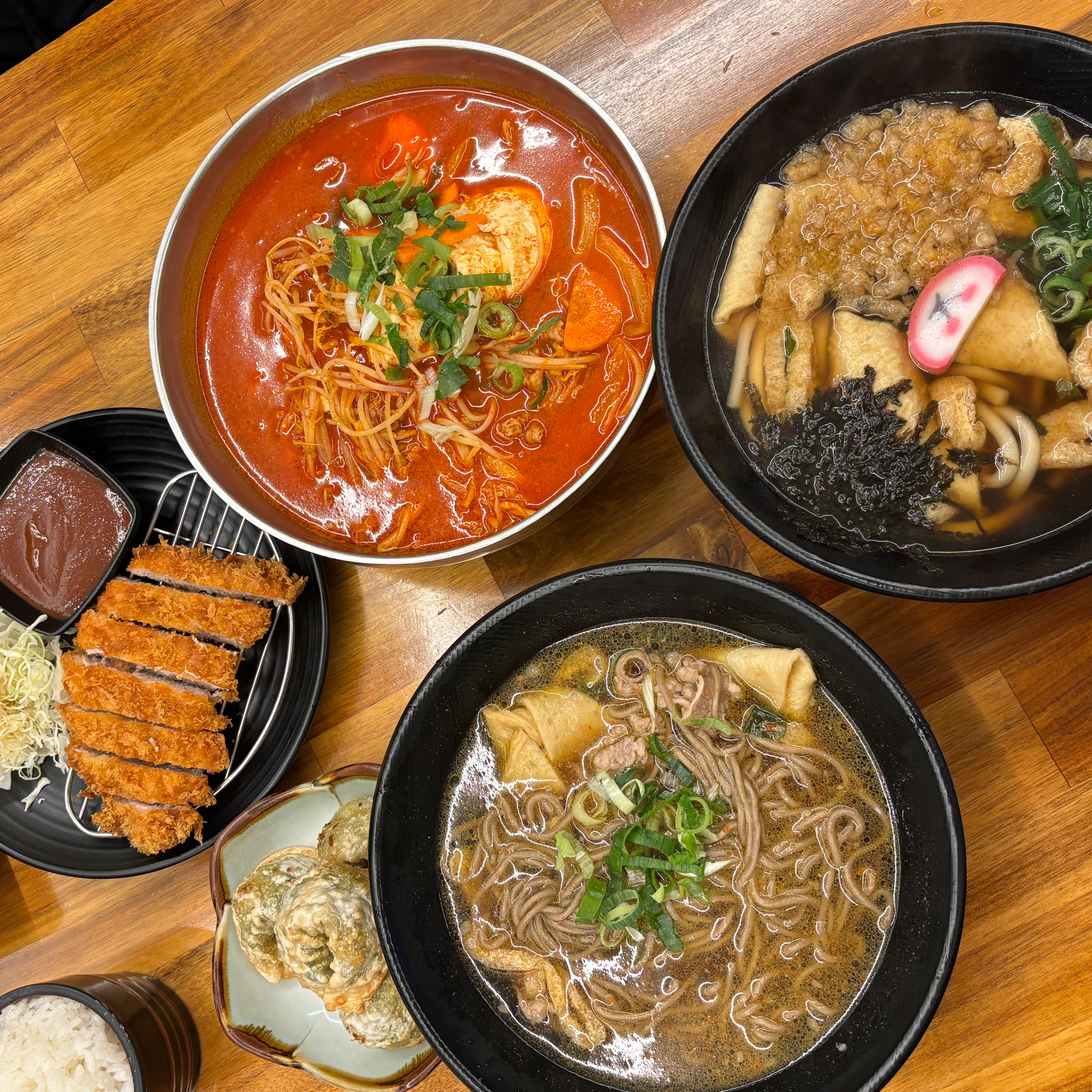옆집가려다가 맛있는 메뉴 보고 급 들어왔는데 - 군산 미장동 맛집 삼동소바 군산점