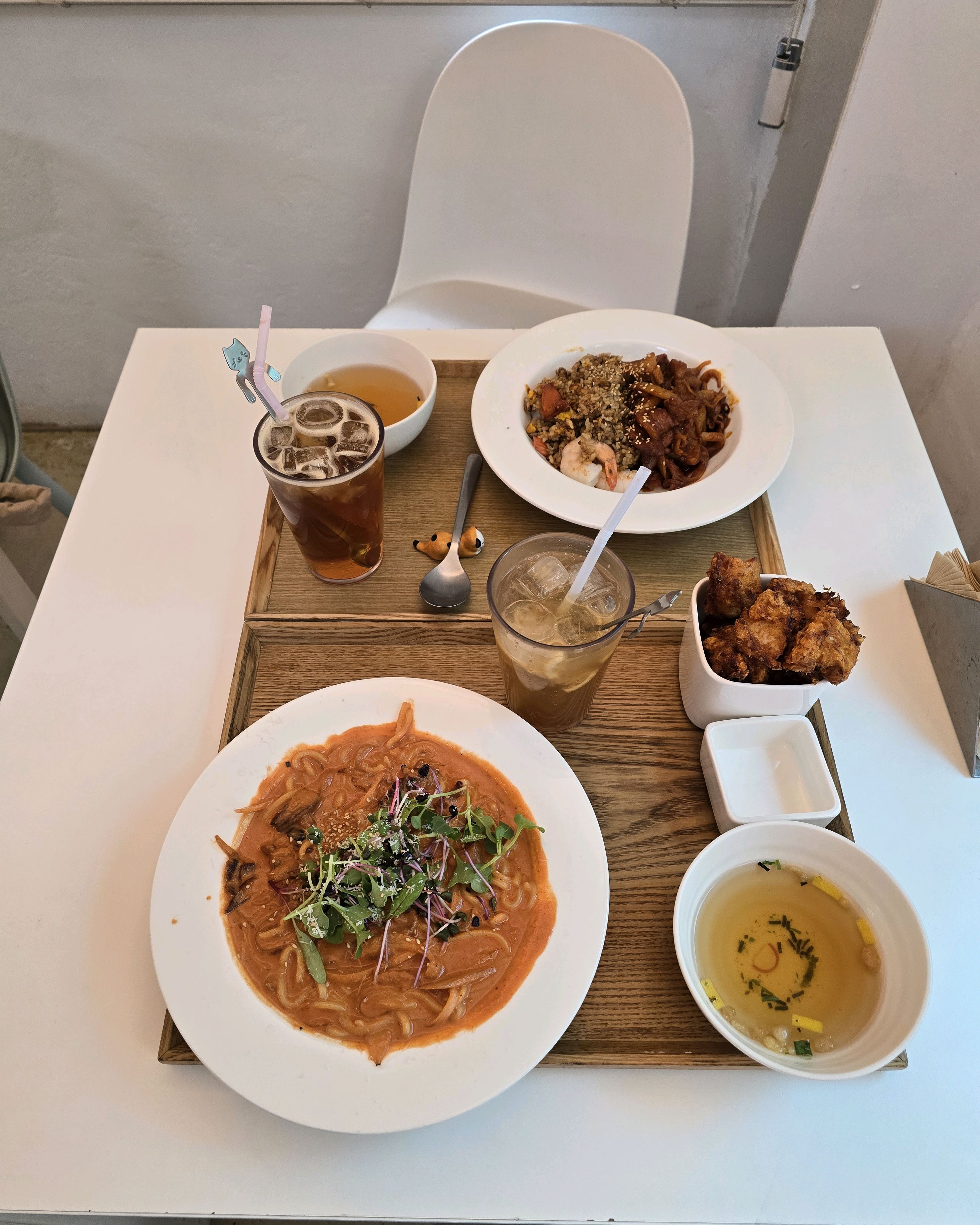합정동 메세나폴리스 롯데시네마로 영화 보러갔다가 - 홍대 맛집 이양권반상 본점