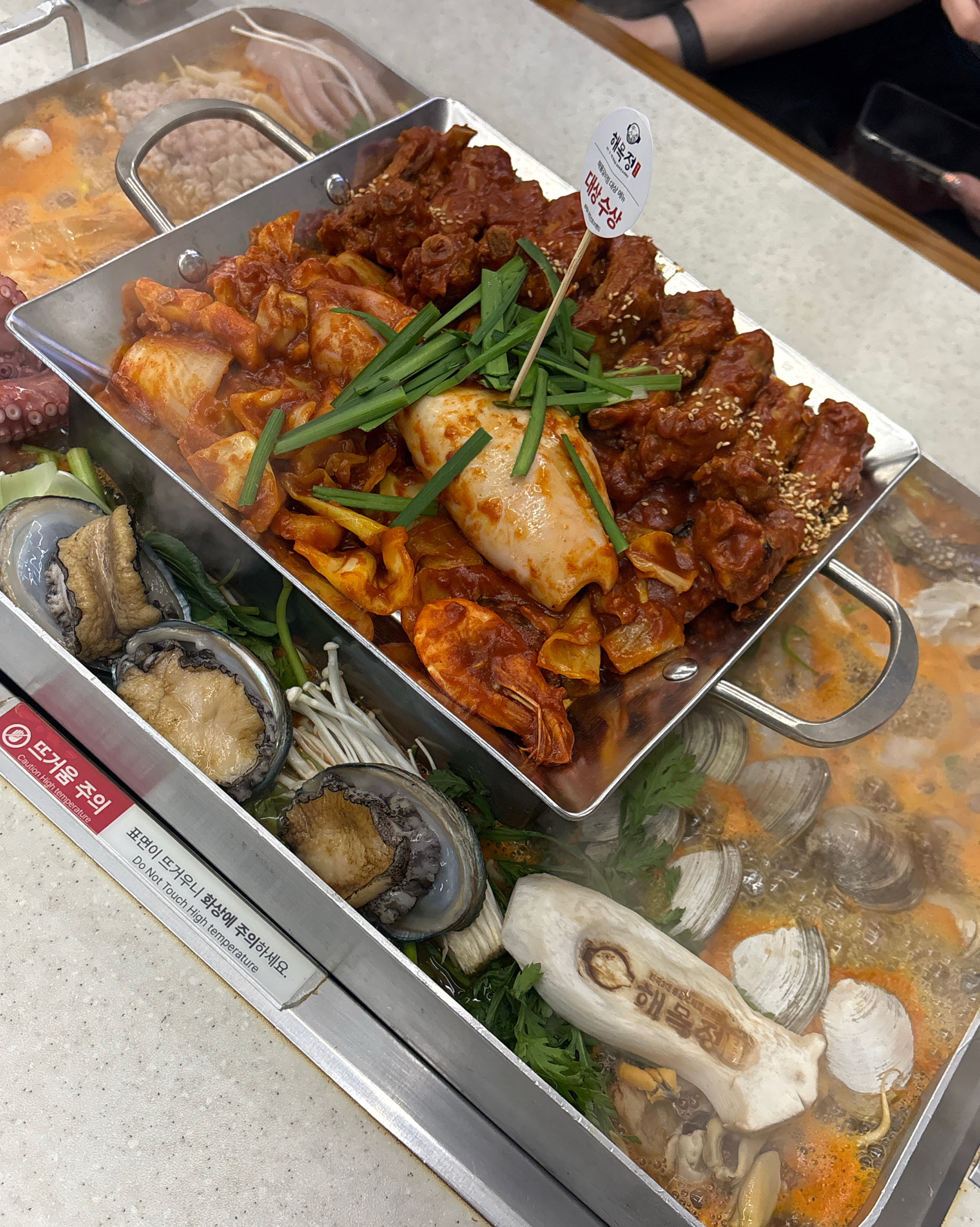 재료가 신선하고 해산물종류가 많아서 맛있게 먹었습니다!! 엄마 생신으로 왔는데 가족모두 만