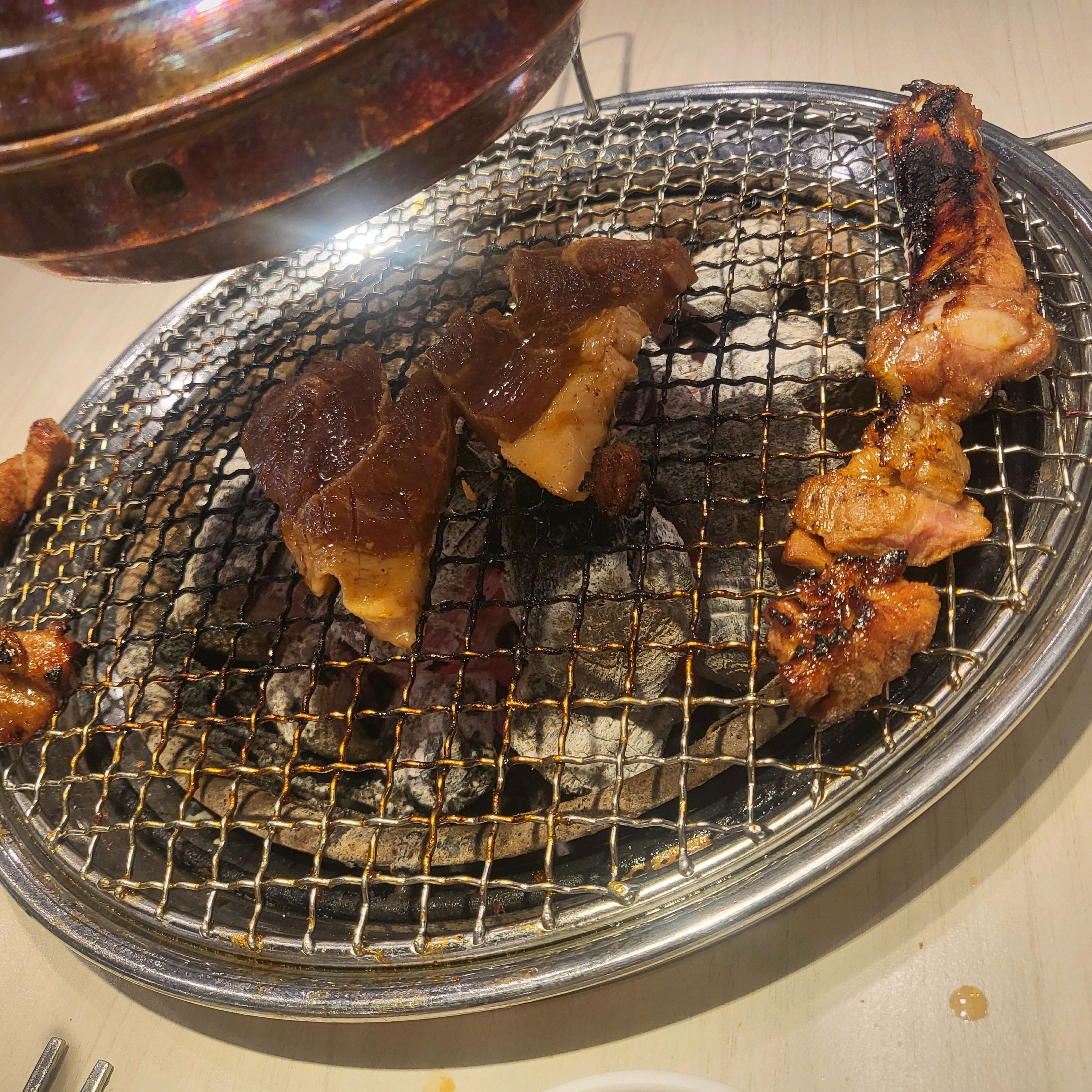 두 번째 방문인데 청결하고 고기질도 좋아서 맛있어요 사장님이랑 일하는 직원분들도 친절하시고
