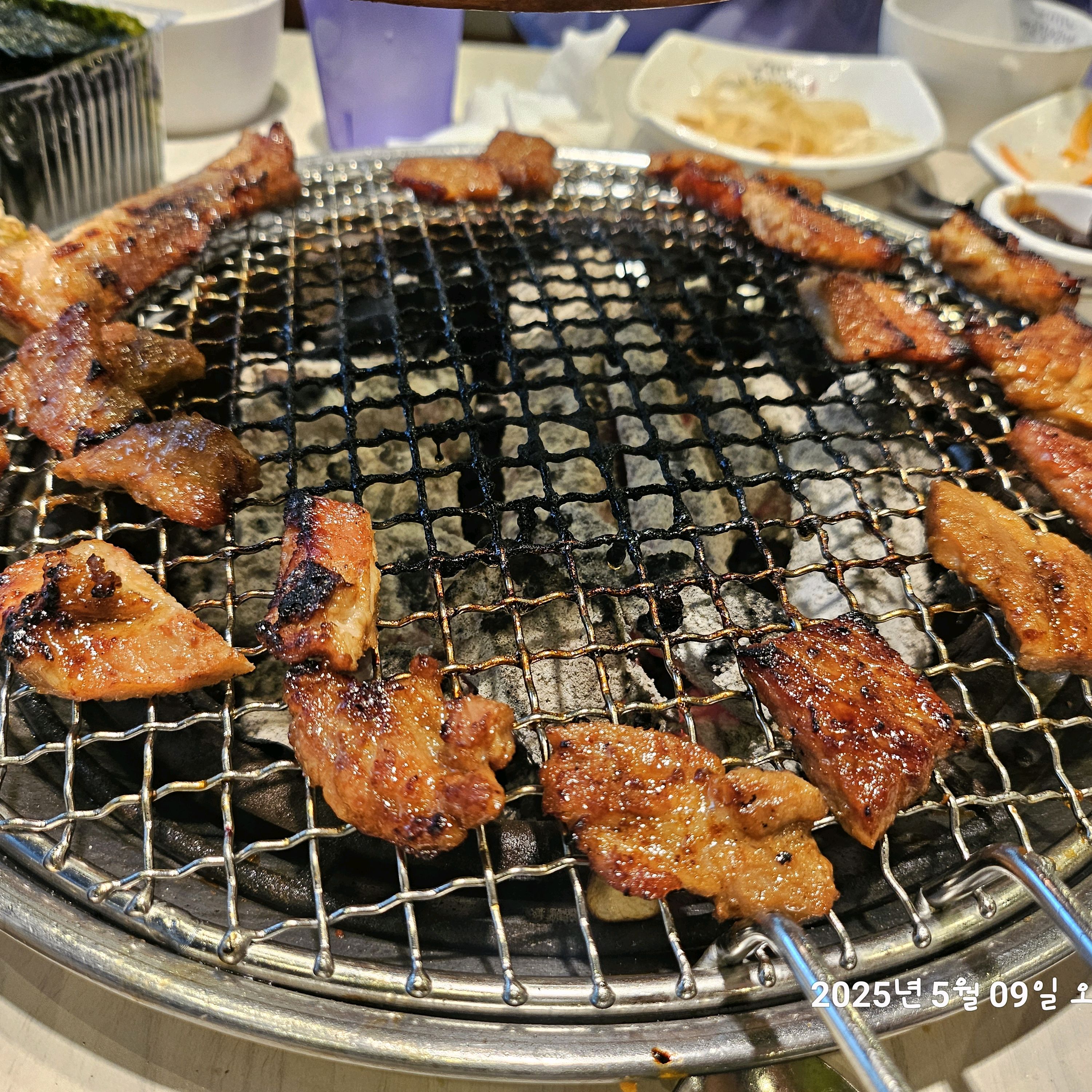 평일 점심때라 한산하고 맛있게 먹었어요 - 산본 맛집 명륜진사갈비 군포산본점