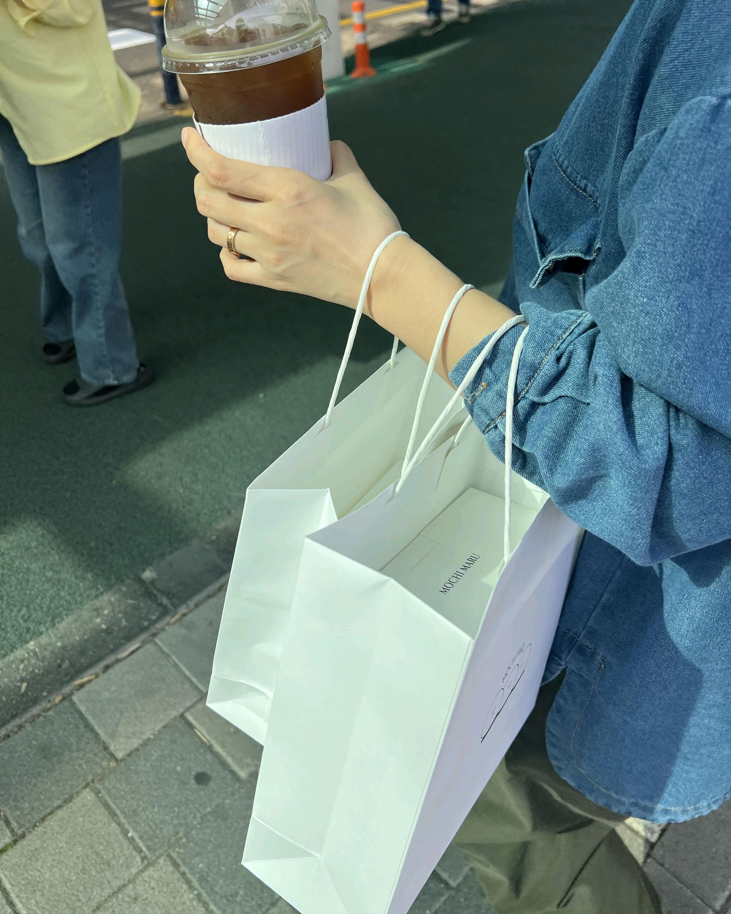집으로 돌아가는 길에 알차게 남은 모찌 탈탈 털어서 - 제주 맛집 모찌마루