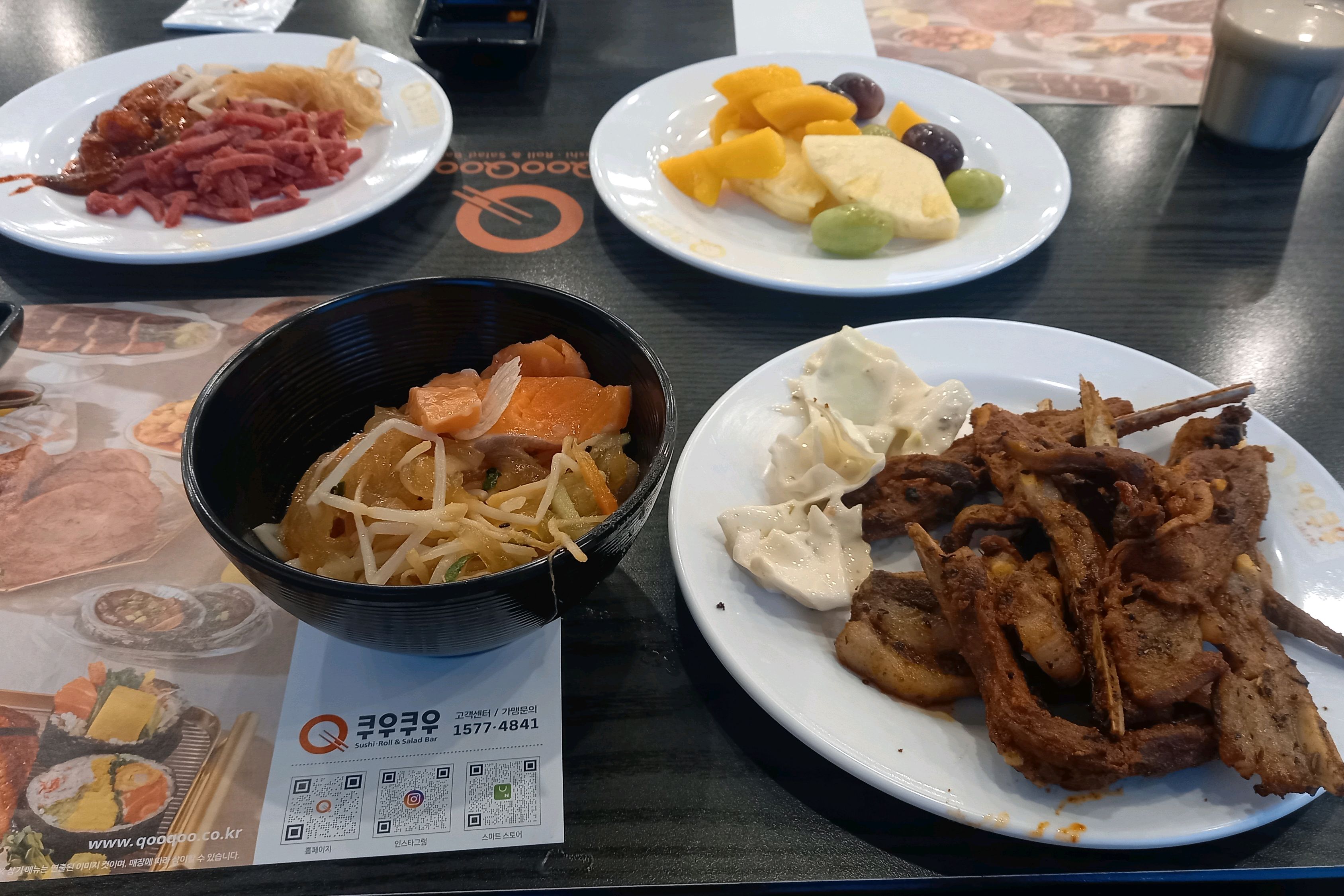 여기 양갈비 왜 이리 맛있나요? 저는 이가 많이 안 좋은데 최근 거액을 들여 이를 다 치료