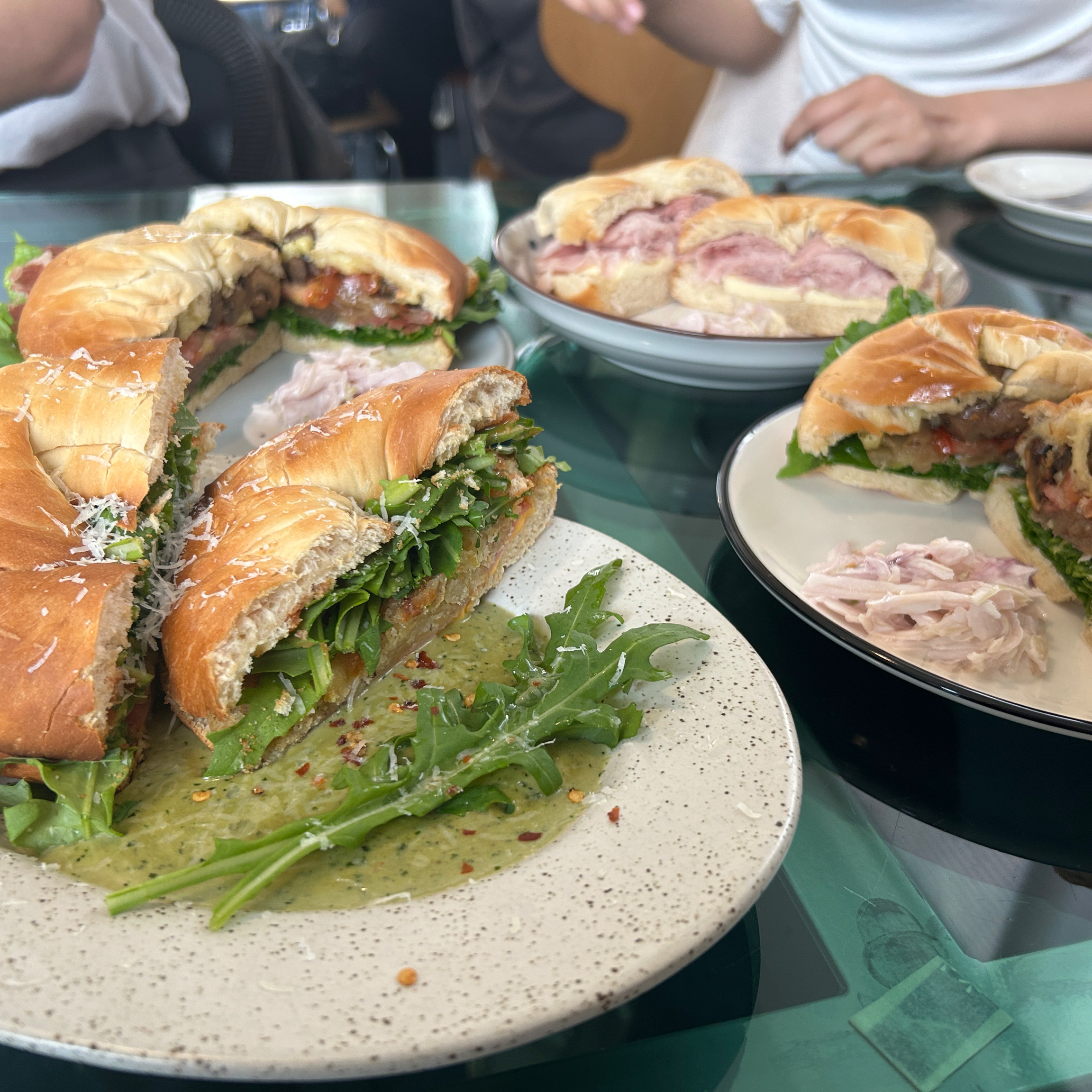 바질 너무 맛있어요!! 크림이 정말 진하고 바질향기 많이납니다. 쿠잇 시그니처은 트러플 향