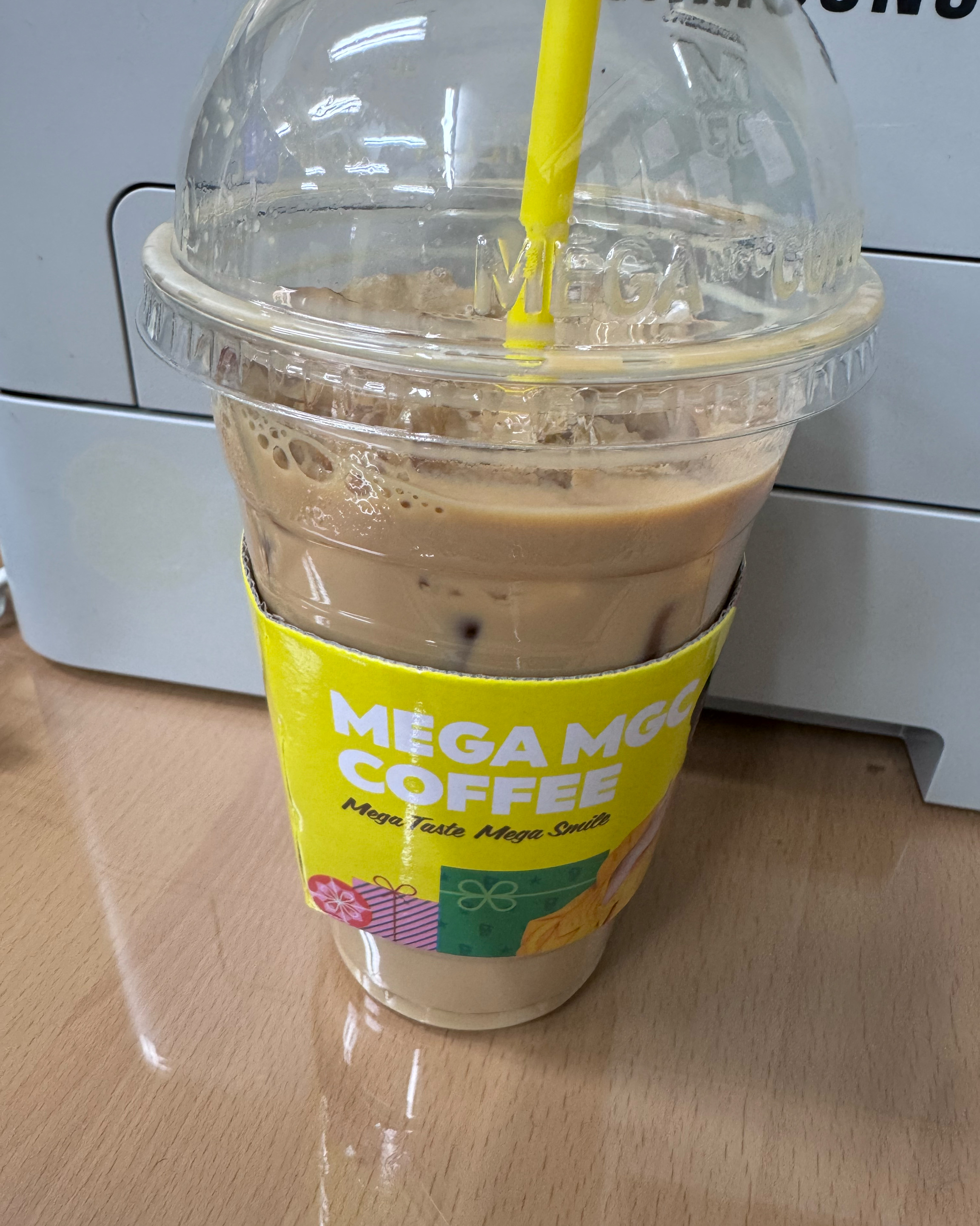 메가커피 카페라떼는,, - 권선동 맛집 메가엠지씨커피 수원터미널점
