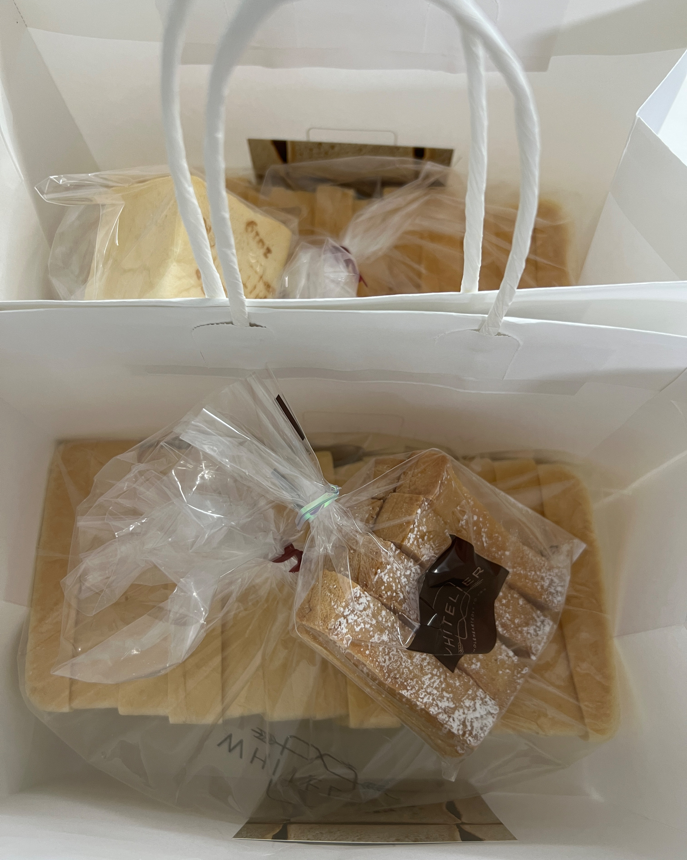 영수증을 못 찾고 헤매다가 인제야 찾아서 리뷰 써요 ㅜㅜㅋ - 포항 이동 맛집 화이트리에 포항 대이점