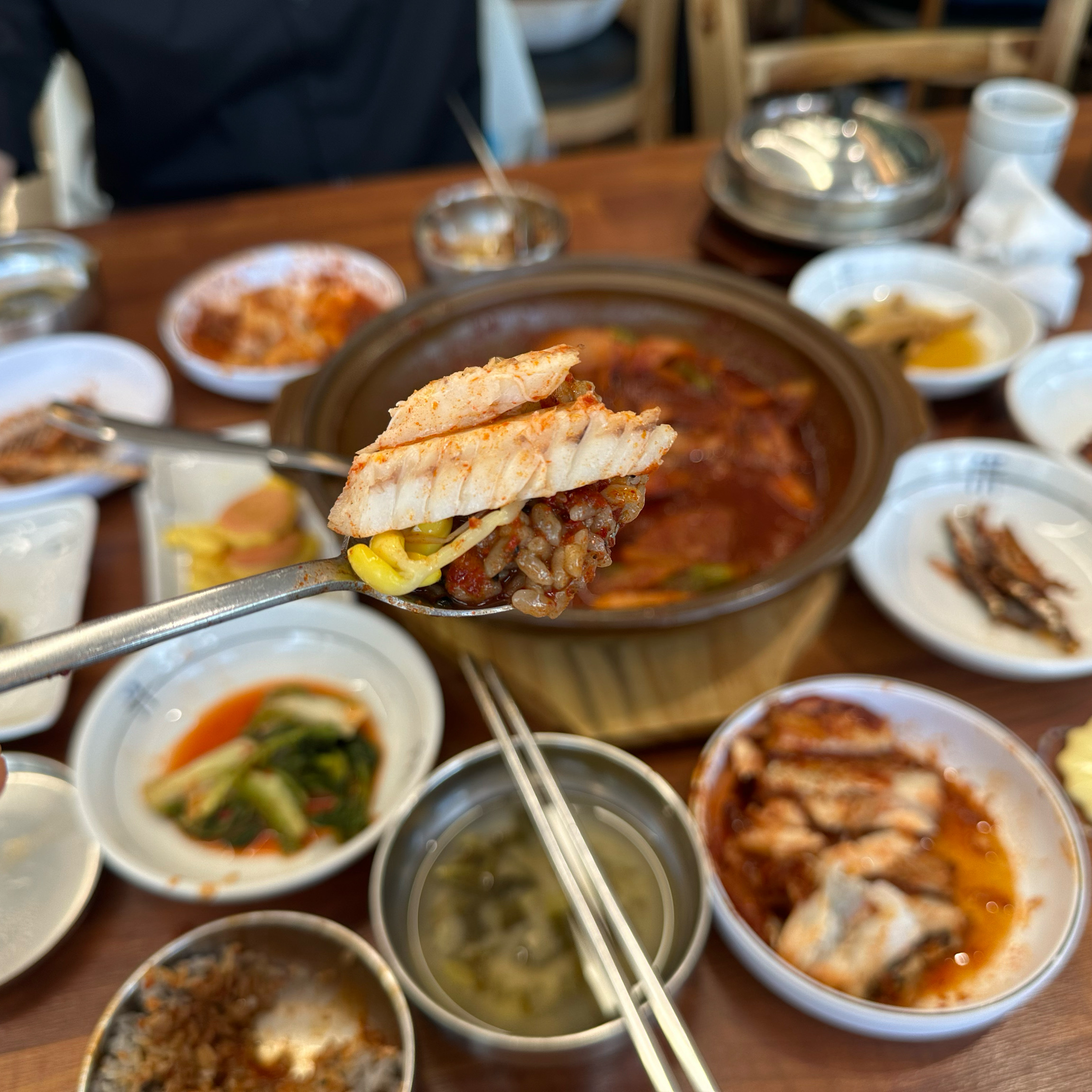 추천받아서 제주 첫집으로 왔는데 - 제주 맛집 논짓물식당