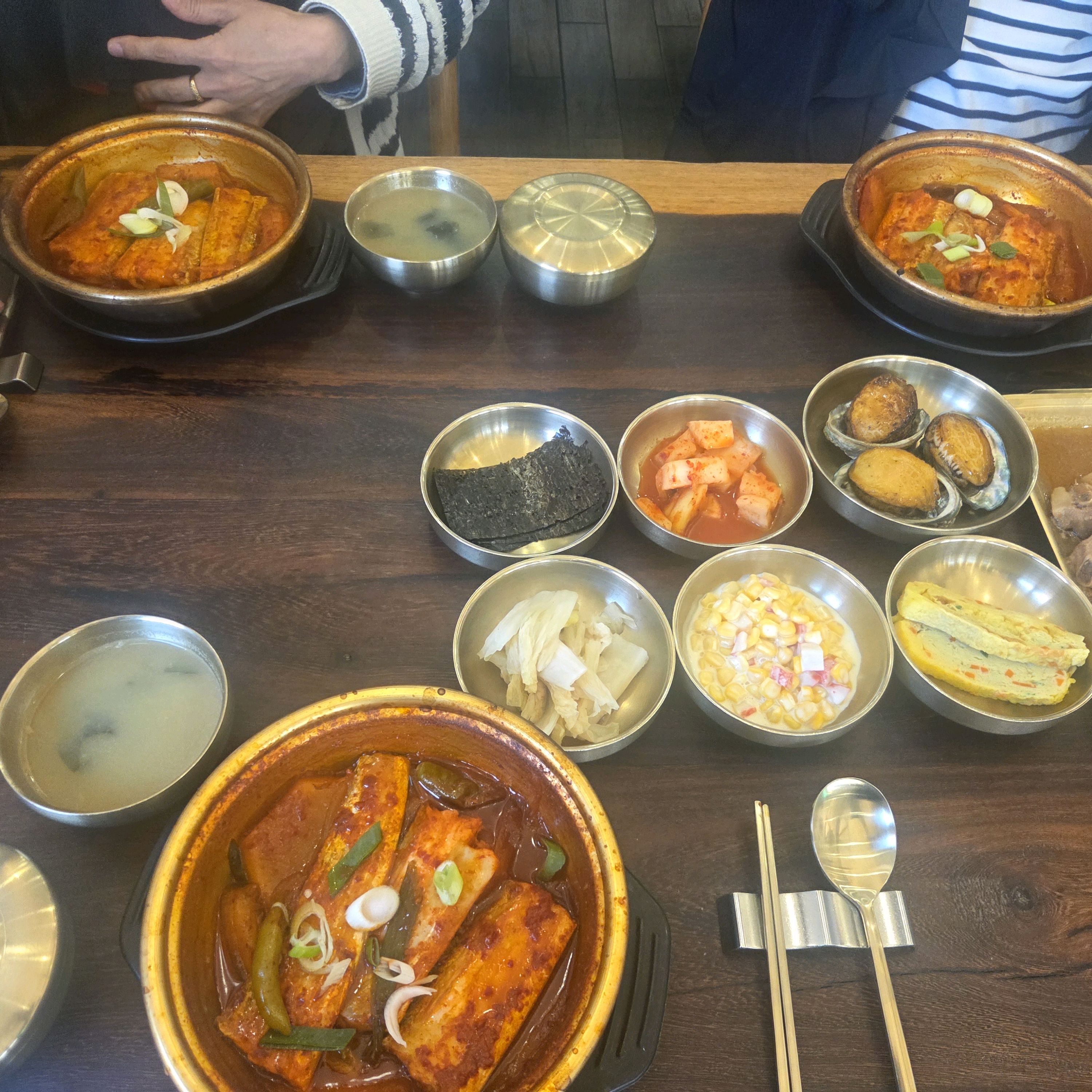 양념이 너무 맛있고 갈치도 싱싱하고 맛있어요. - 제주 맛집 바른갈치 제주공항본점