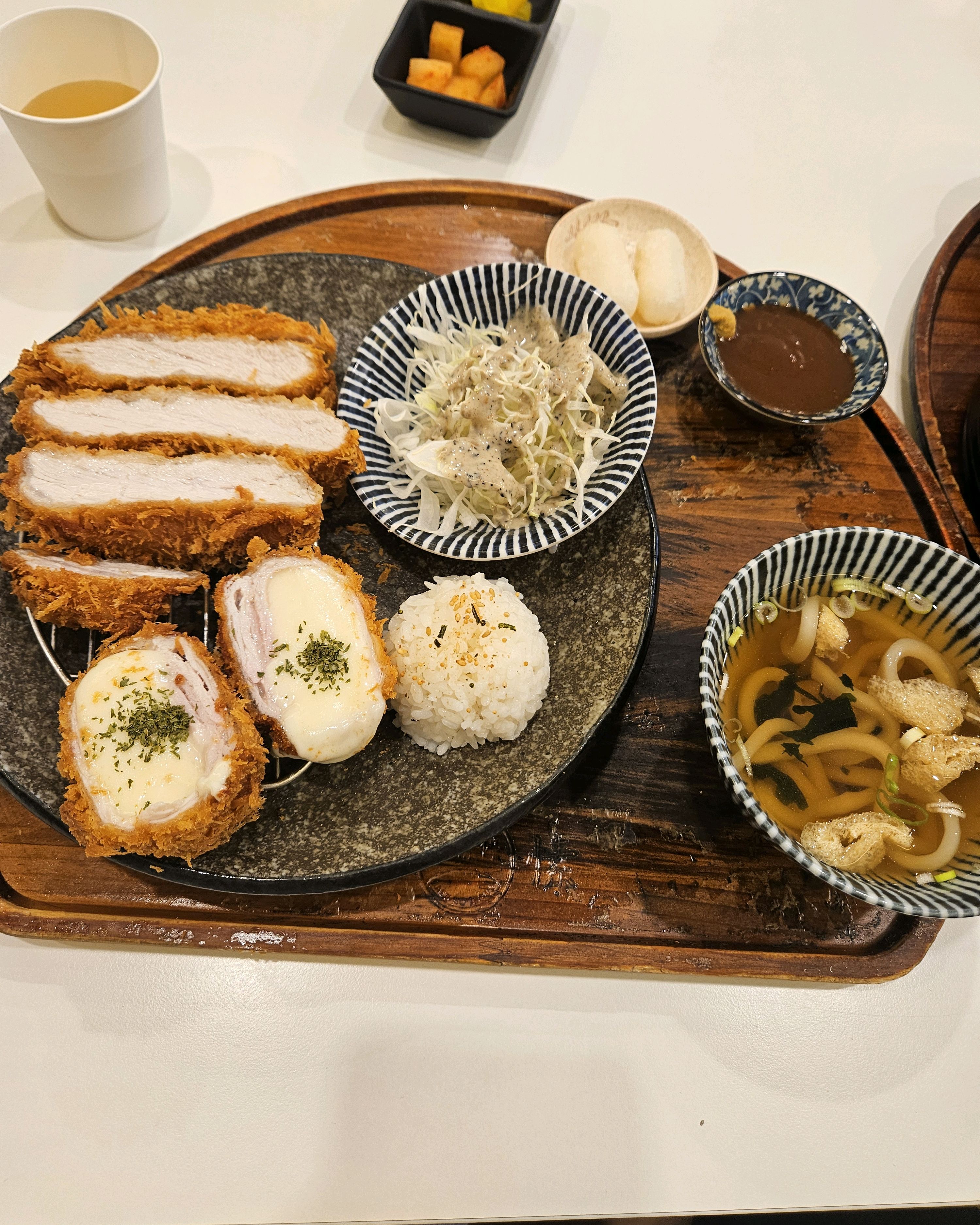 날이 더워져서 자루소바 생각에 매장 방문하여 자루소바와 돈까스를 주문했어요! - 송도 맛집 백소정 송도닥터플러스몰점