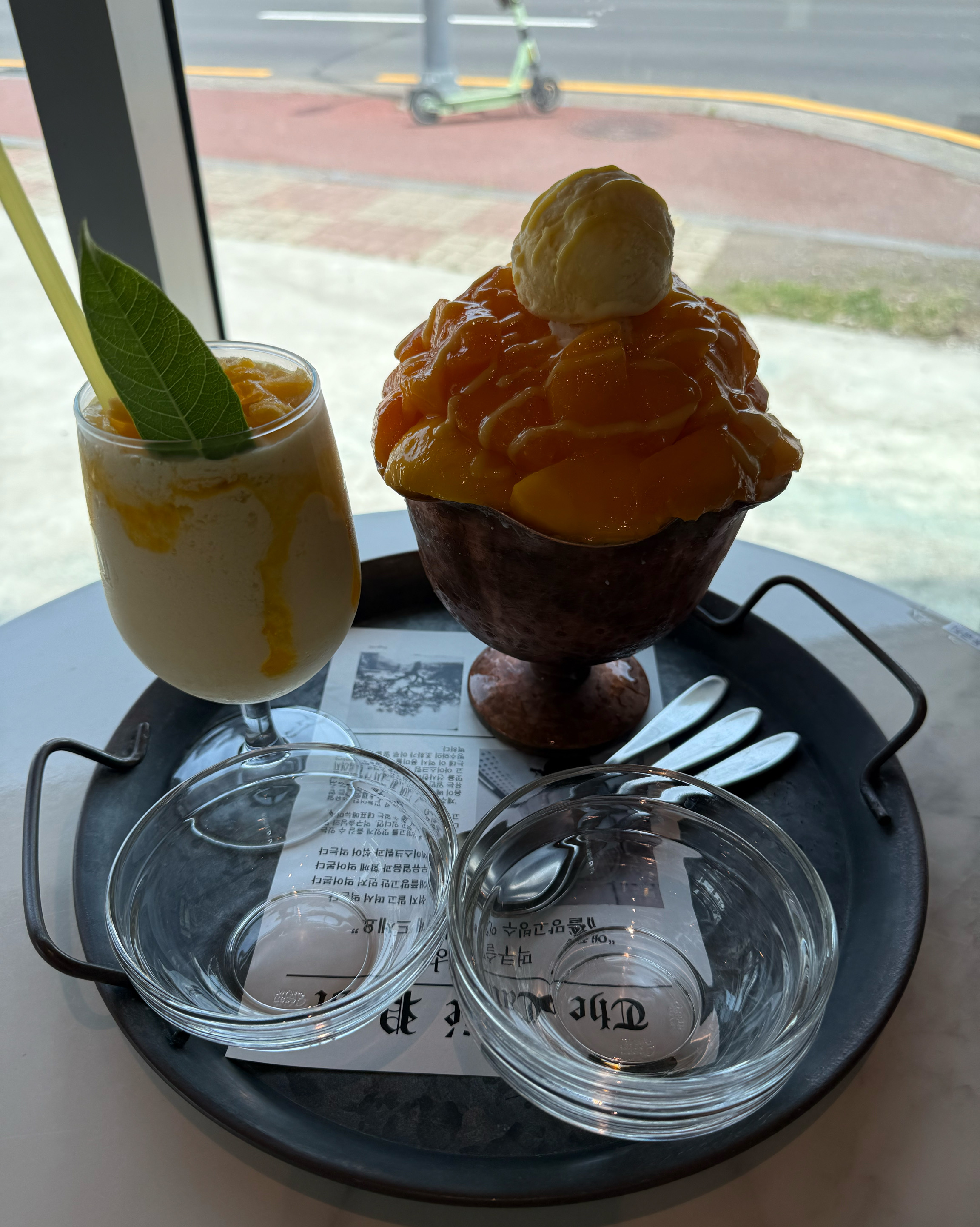 먼저 출발하는 일행을 공항에 배웅하고 갑자기 찾아 방문했는데 최고의 초이스였습니다. 제주의