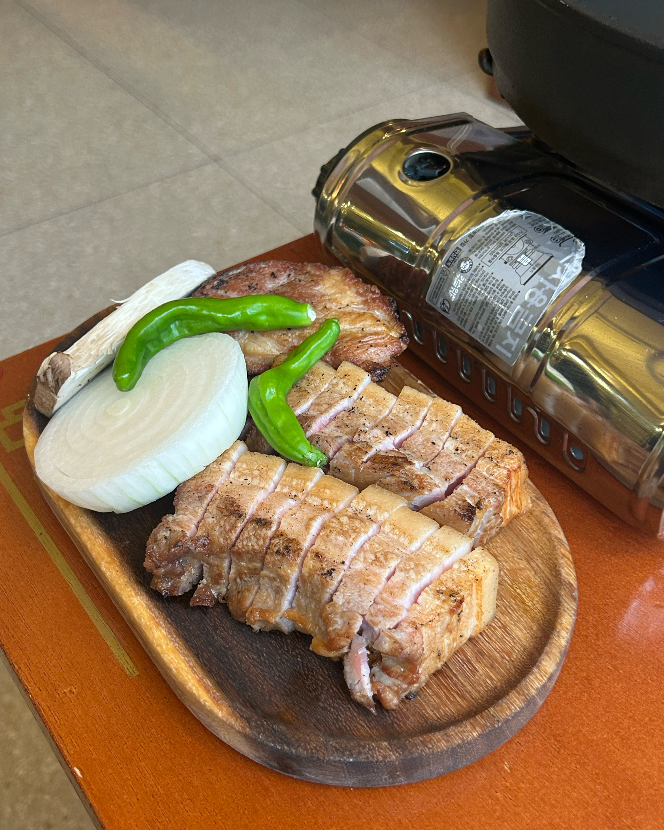 여자친구랑 첫 방문해봤습니다. 보기에도 맛있어보이는데 직접 구워주셔서 훨씬 더 맛있게 먹은