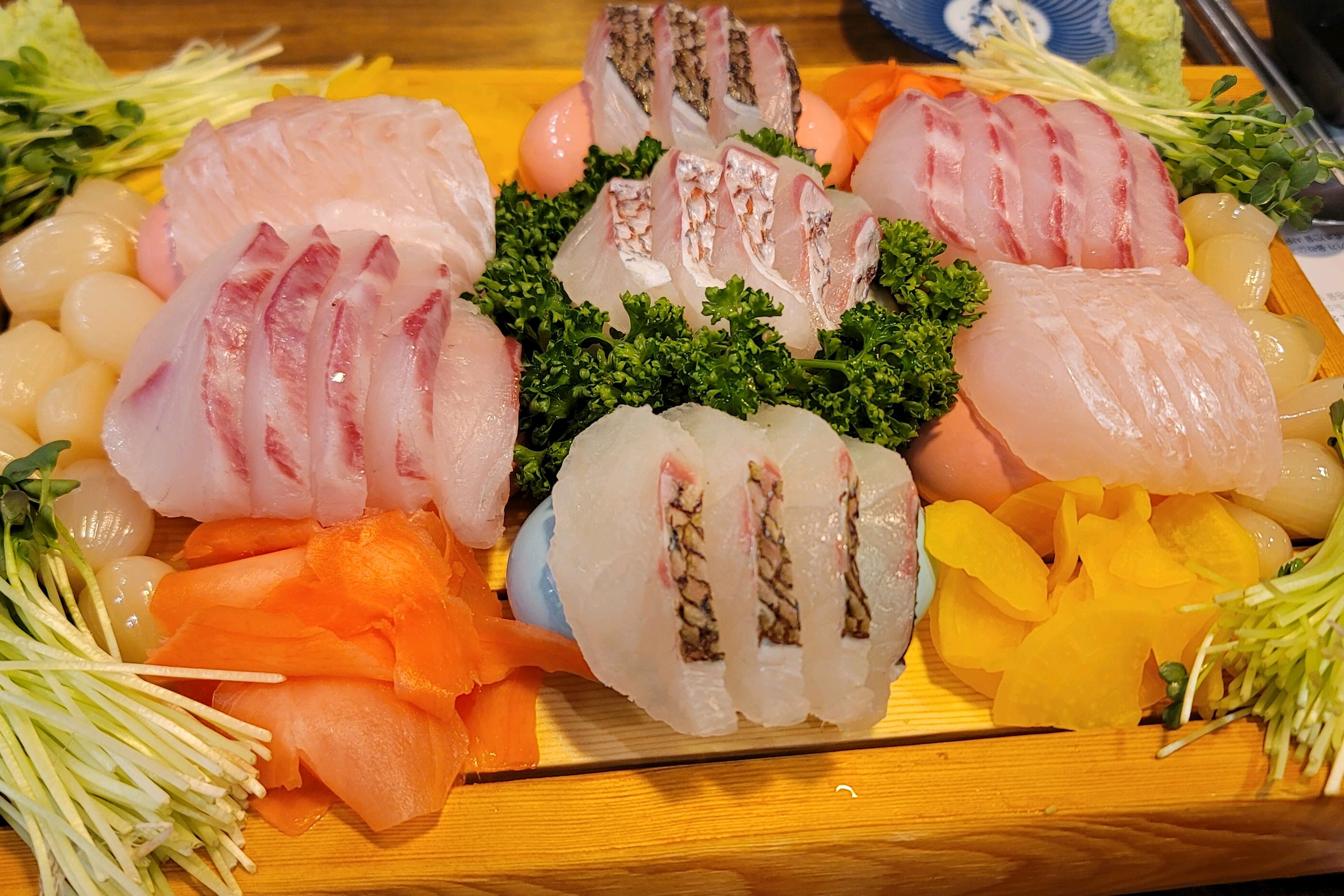 물고기자리 첫번째 방문이였어요, 사장님의 친절한 설명과 맛있게 먹는 꿀팁 전수에 회가 술술