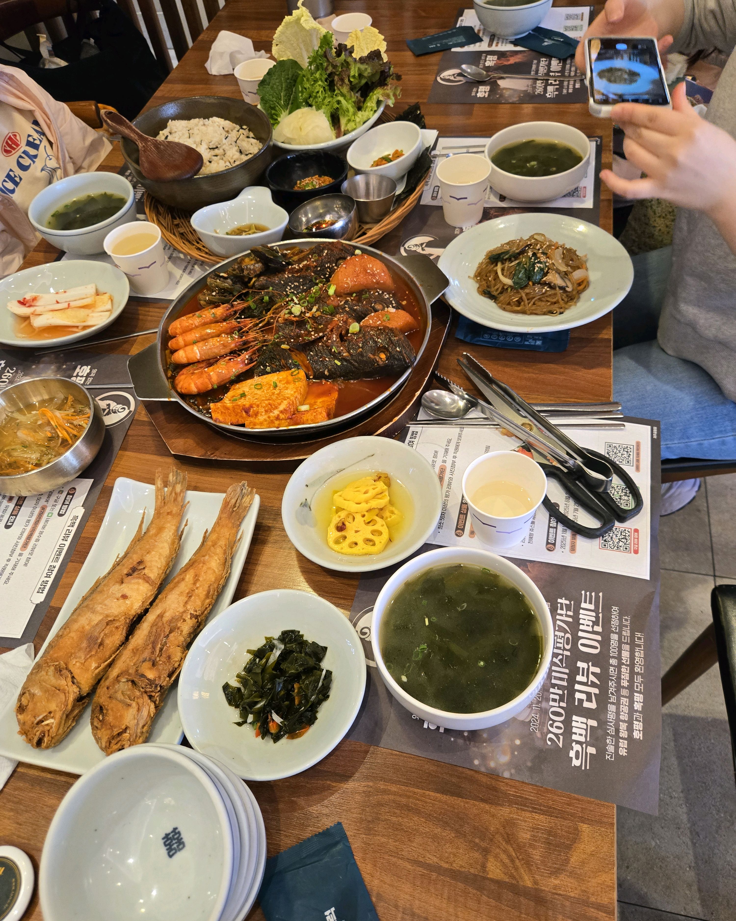 #260만미식흑백평가단!!음식이너무깔끔하고하나같이다맛있어요.다시오고싶은곳입니다.제주여행오면