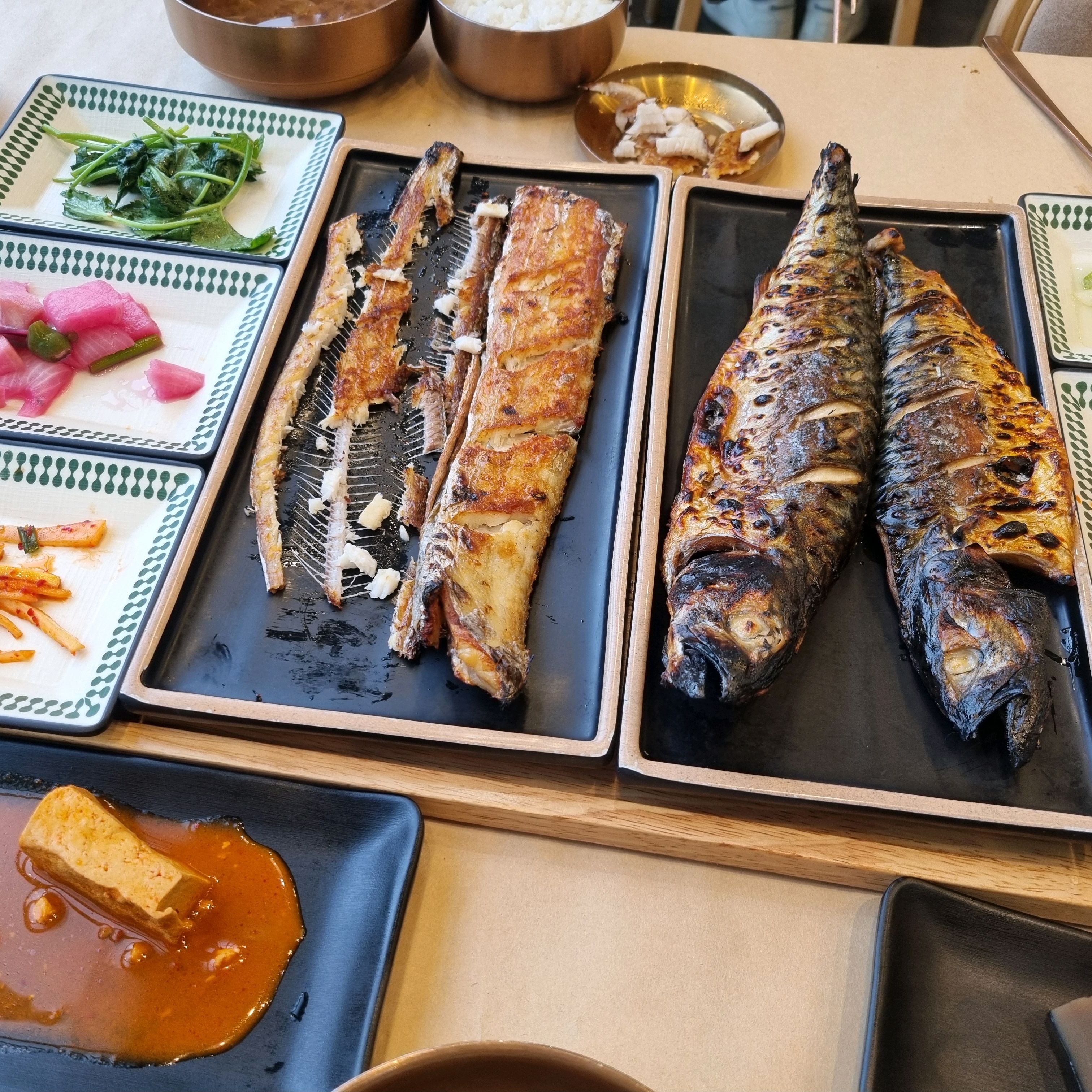 생선구이와 바닷가를 동시에 해결하려고 와봤는데 - 송정 맛집 달빛에구운고등어 부산송정점