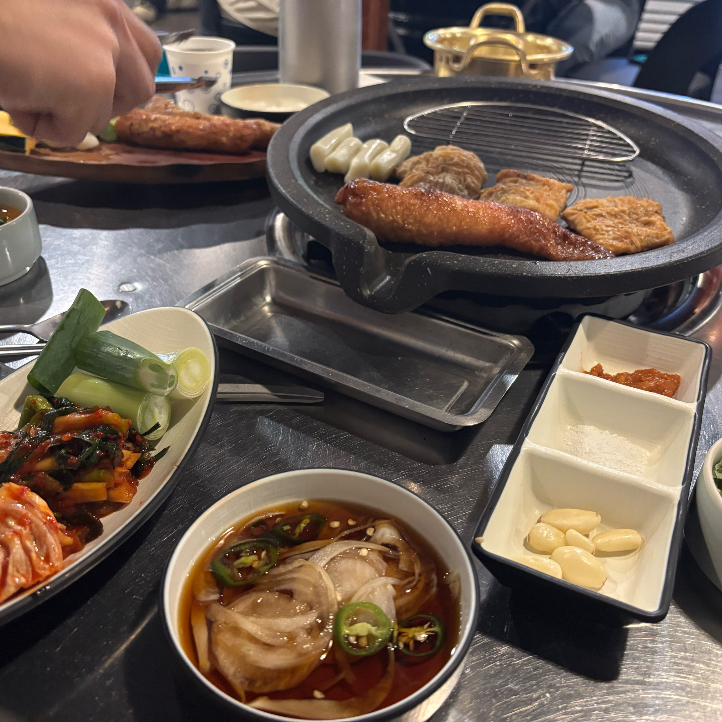 연막창 늘 사람이 줄 많이 서있어서 궁금했어요~ 🥹너무 부들부들하면서도 고소하고 같이먹는