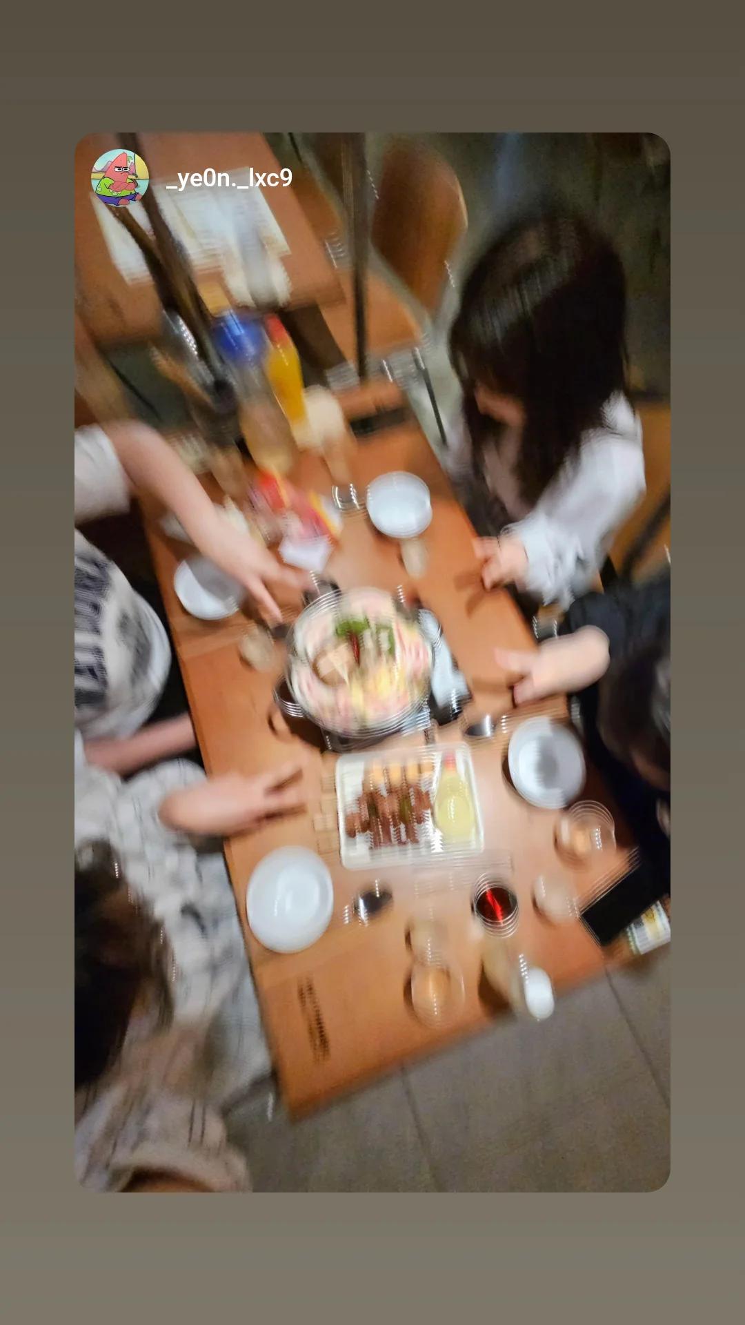 직원이 친절하고 음식이 빨리 나와요! 친구들과 대화하기 좋고 분위기 좋습니당 친구들이랑 대