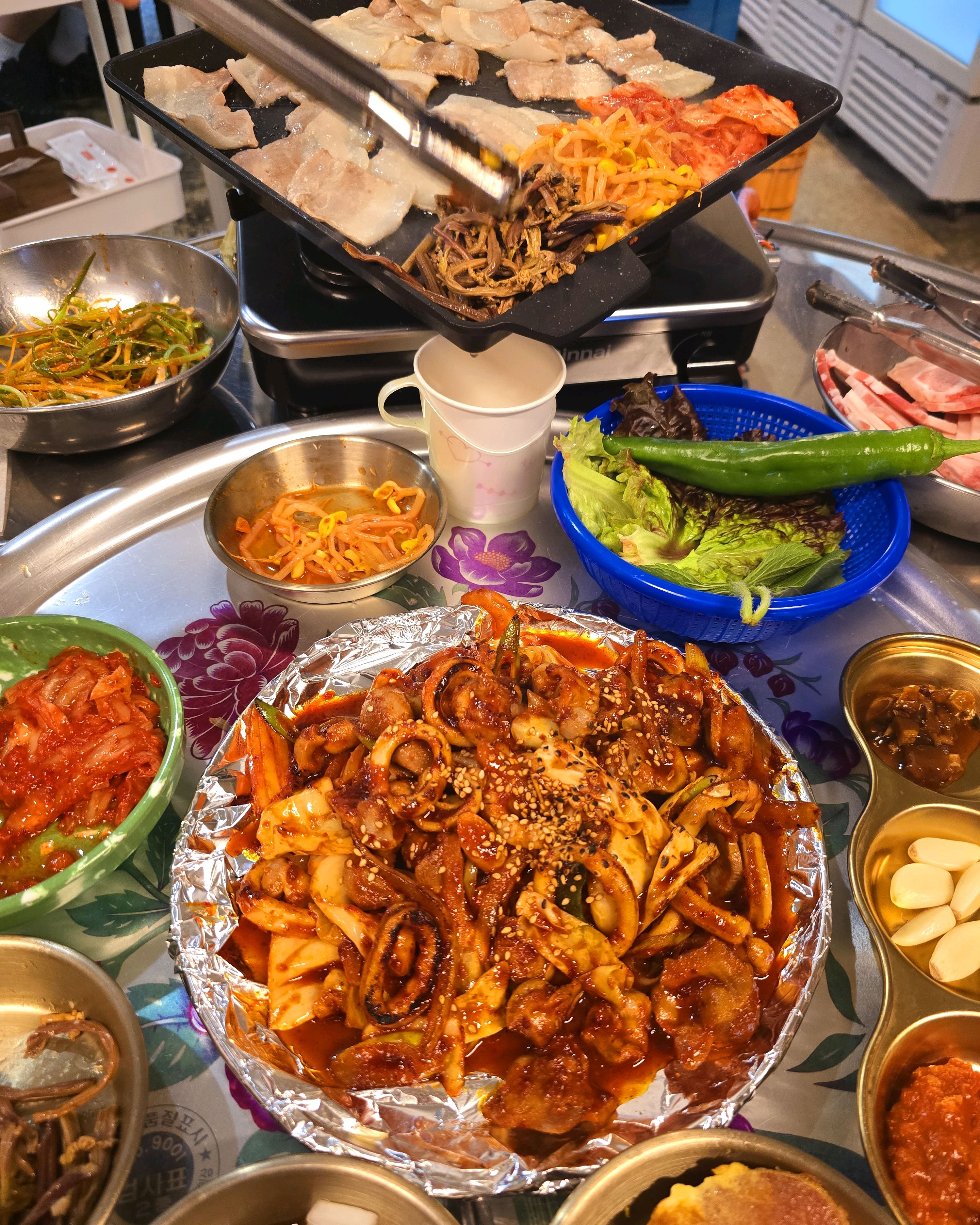 비주얼 압살! 겁나 맛있음!! 평일이라 밖에 앉을 수 있을거라 생각했지만 웨이팅 있어서 안