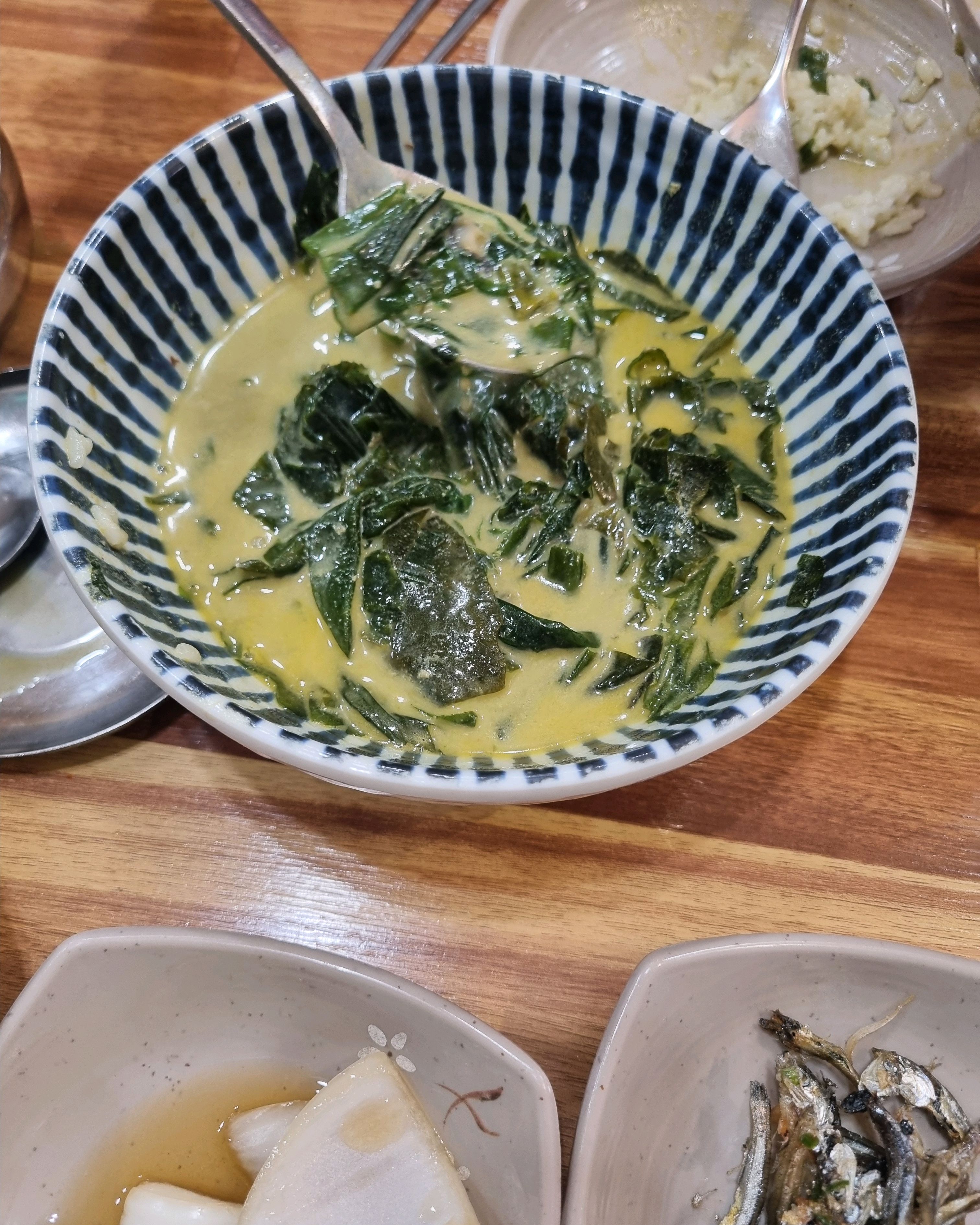 엄청 친절하세요.음식맛도 좋아요.!!,나중에 또 방문하고싶어요^^ - 제주 맛집 신제주보말칼국수 제주본점