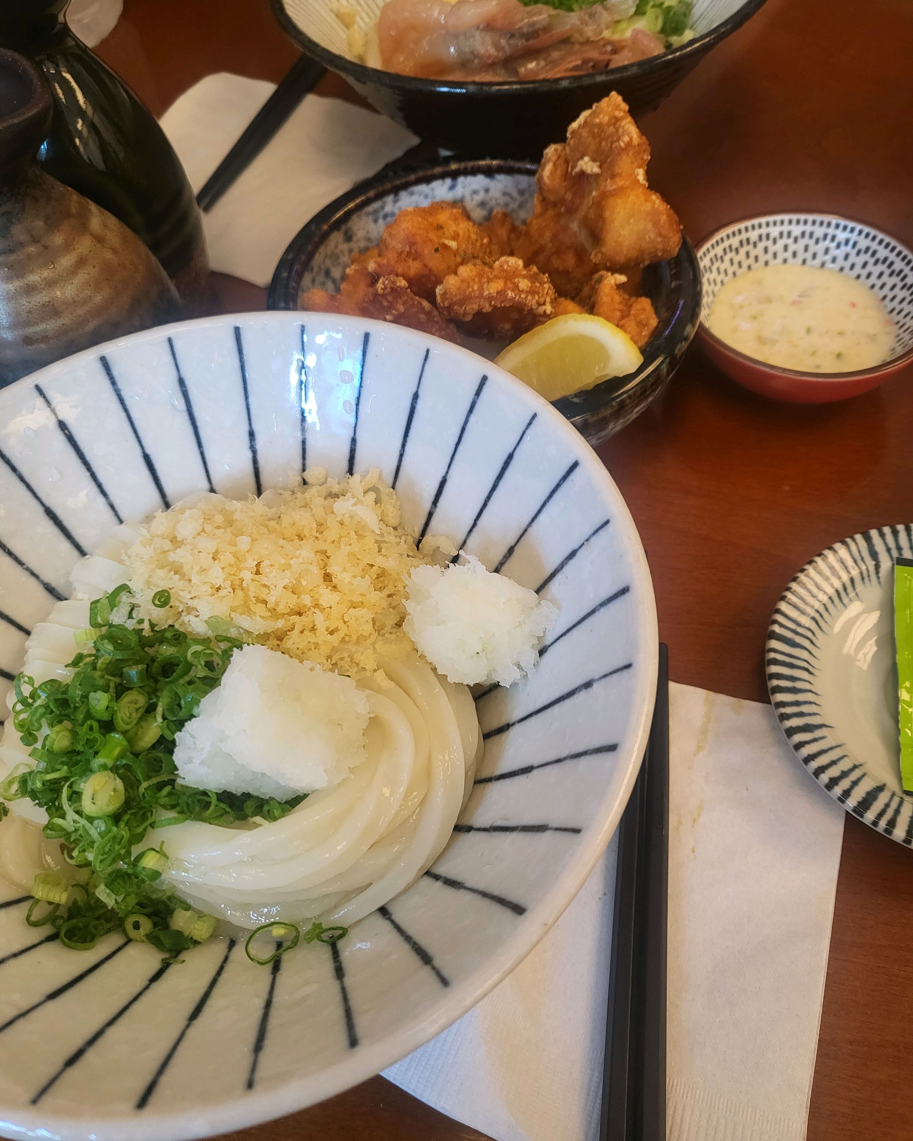 속초여행때마다 최대한으로 들리는 맛집이에요. - 아바이마을 맛집 우동당