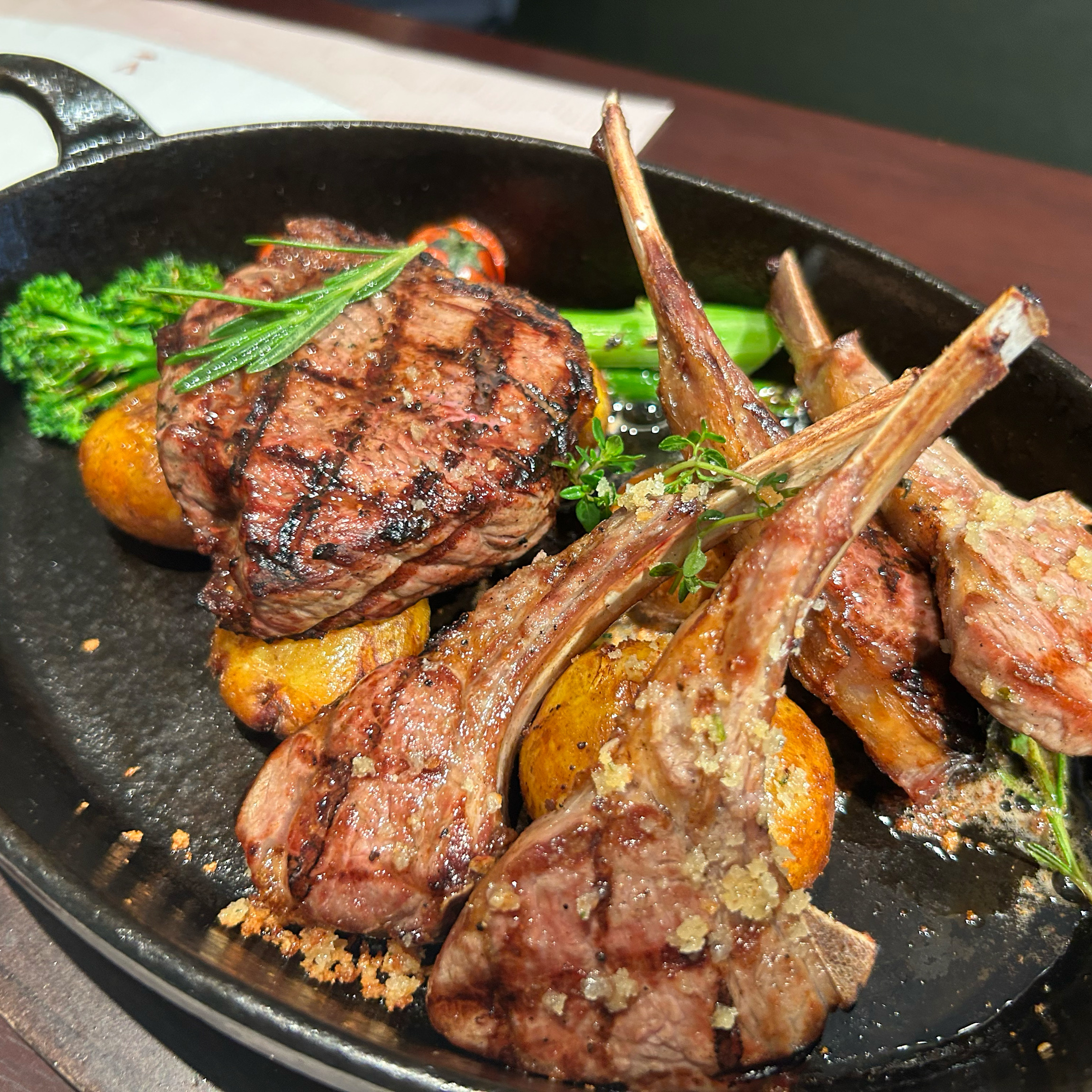 맛있고 음식들도 깔끔하고~ 평일이라 북적이지 않아서 좋았다~ - 천안아산역 맛집 빕스 천안펜타포트점