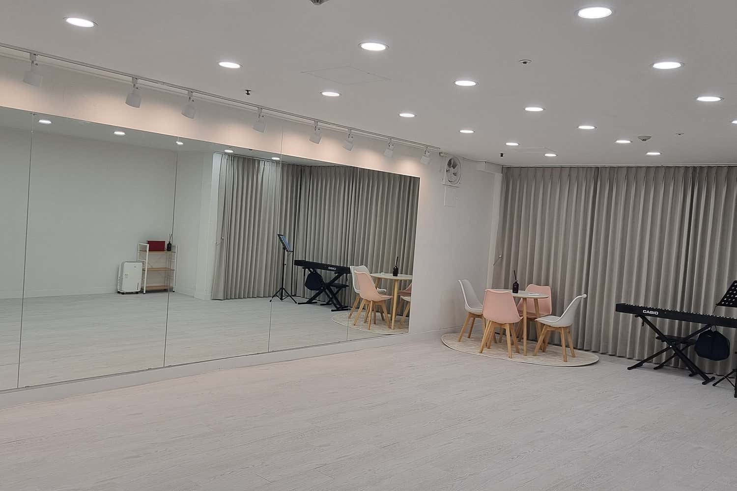 2번째 스튜디오 사진
