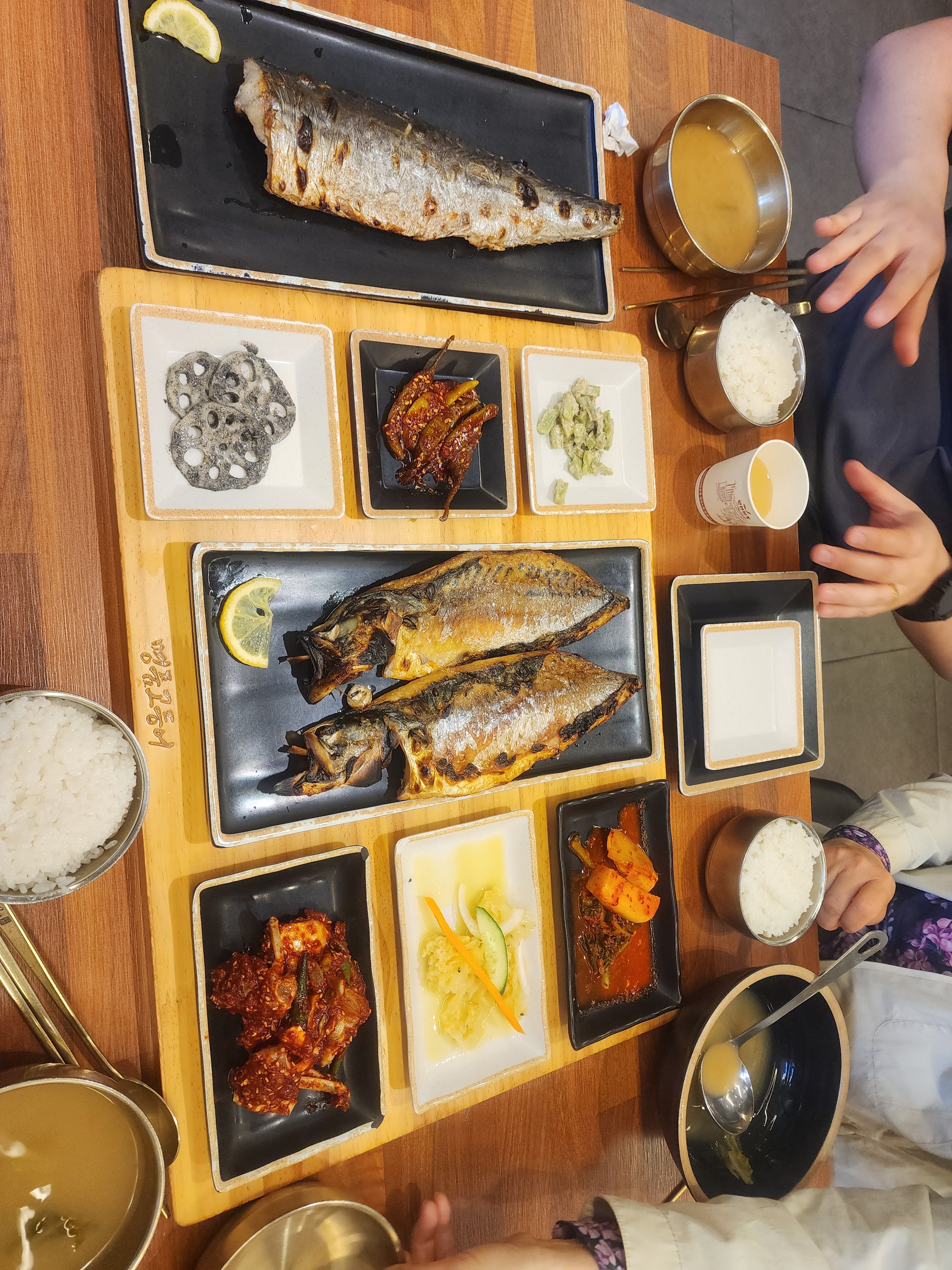 장모님과 이사후 식사 음식도 맛있고 좋네요 - 인천 맛집 명품 화덕 고등어 본점